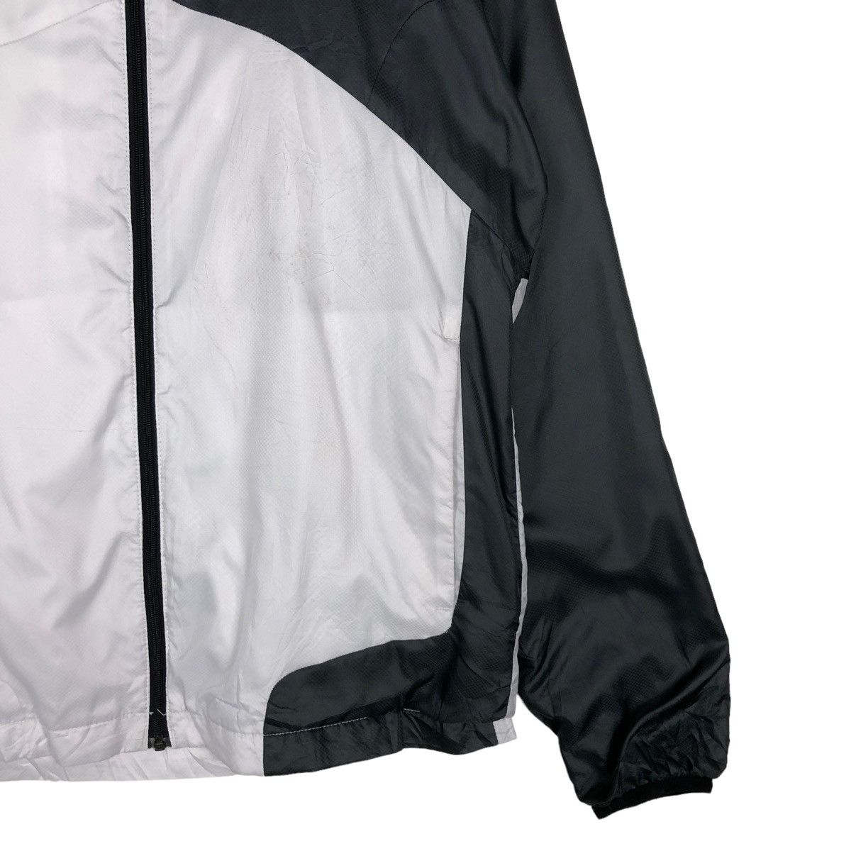 Oakley 🔥RUNNING JACKET ZIPPER LIGHT OAKLEY Size US M / EU 48-50 / 2 - 5 Thumbnail