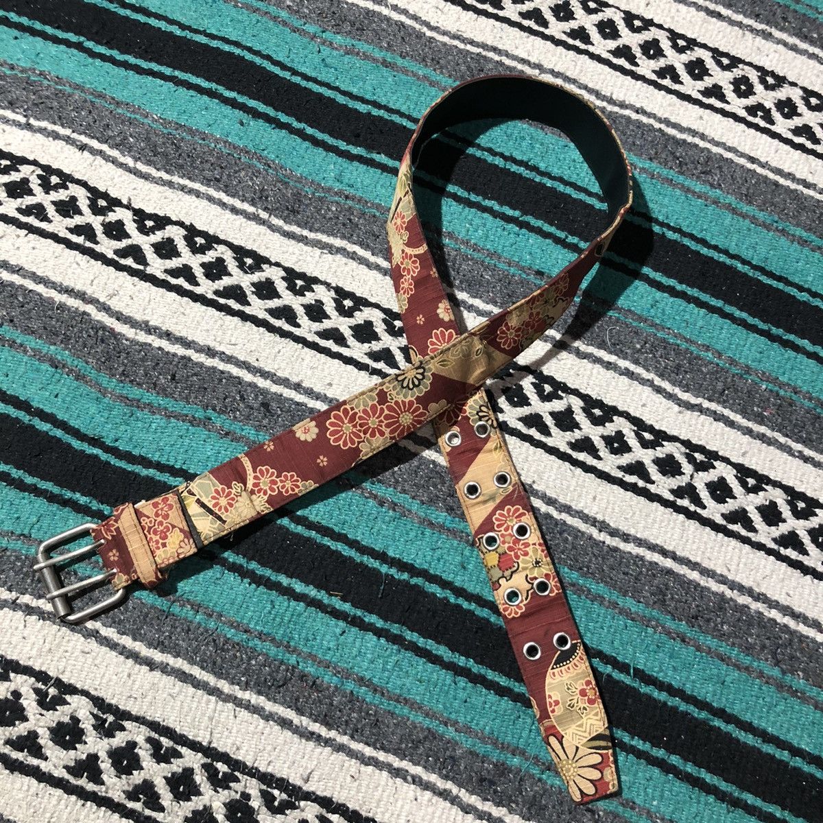 If Six Was Nine Unknown - Flower Studded Belts Size ONE SIZE - 2 Thumbnail