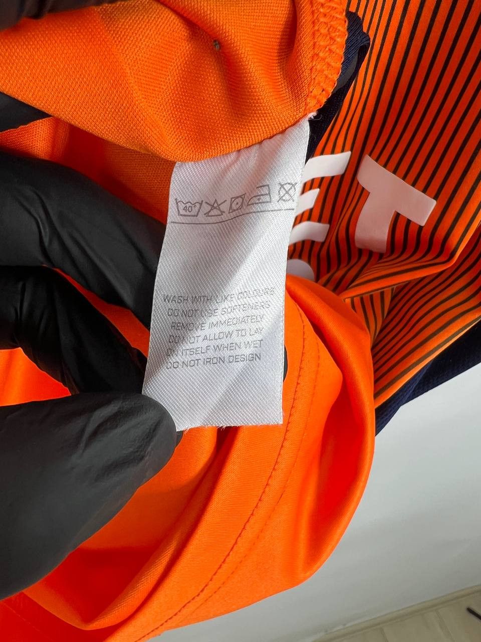 Castore RANGERS 2020 2021 THIRD SHIRT CASTORE UNIBET JERSEY SIZE L Size US L / EU 52-54 / 3 - 5 Thumbnail