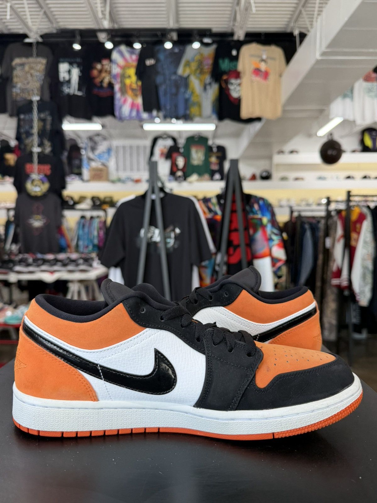 Jordan Brand Jordan 1 Low Shattered Backboard Size 9 (2021) Size US 9 / EU 42 - 3 Thumbnail