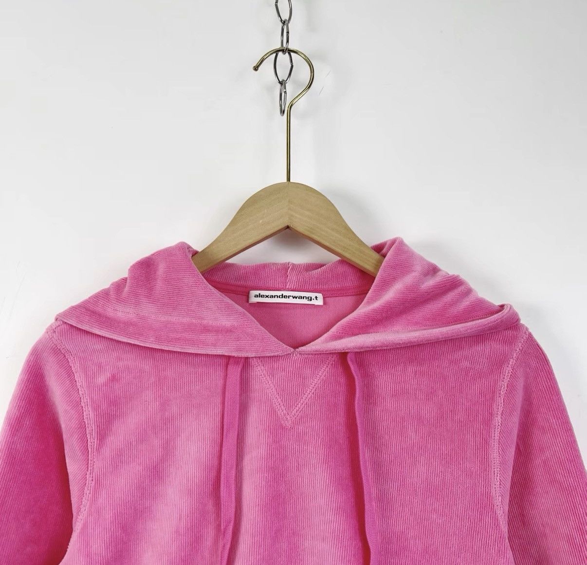 Alexander Wang Alexander Wang Pink Logo Print Cropped Pullover Hoodie K12 Size XS / US 0-2 / IT 36-38 - 3 Thumbnail