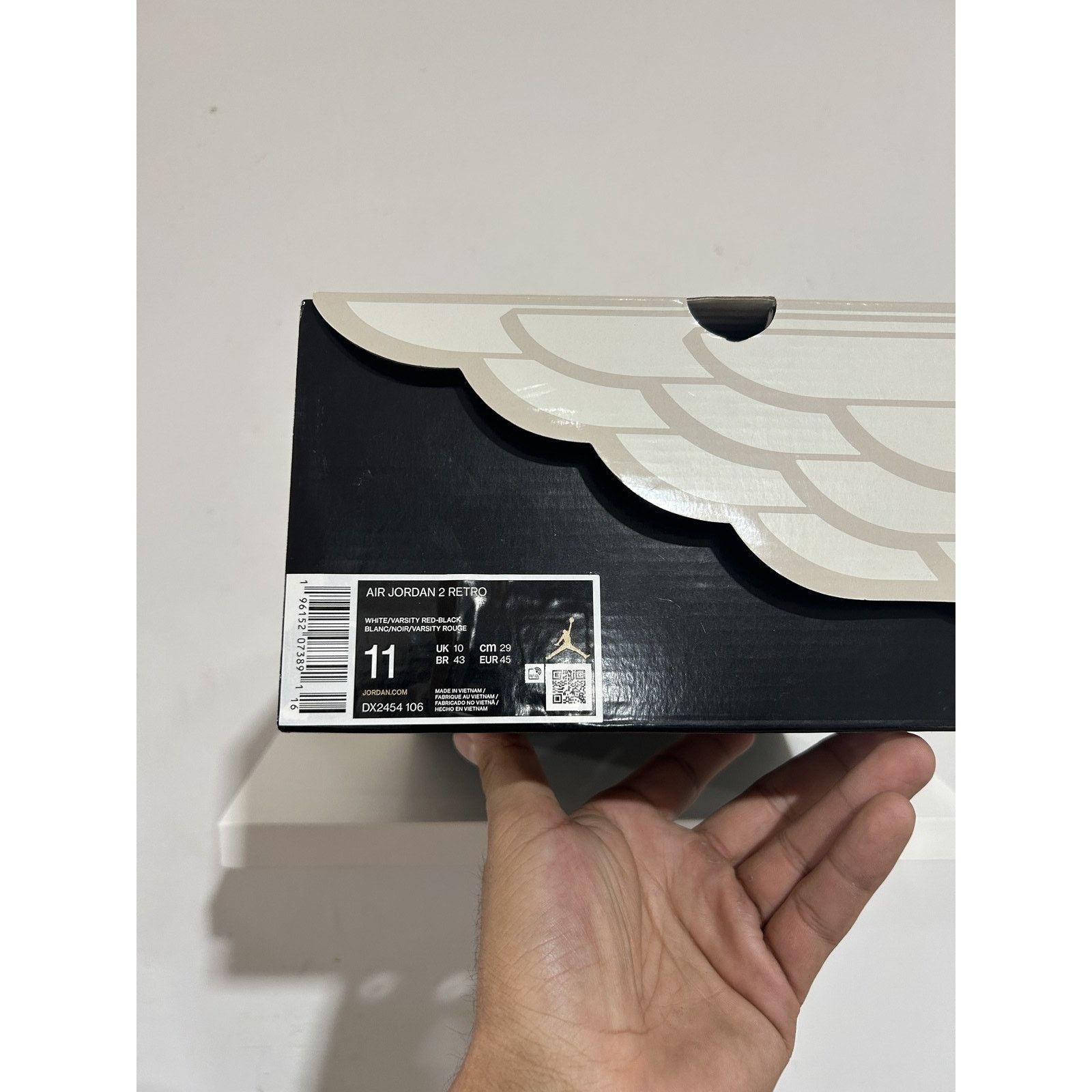 Jordan Brand JORDAN 2 CHICAGO 2022 SIZE 11 PREOWNED Size US 11 / EU 44 - 7 Thumbnail