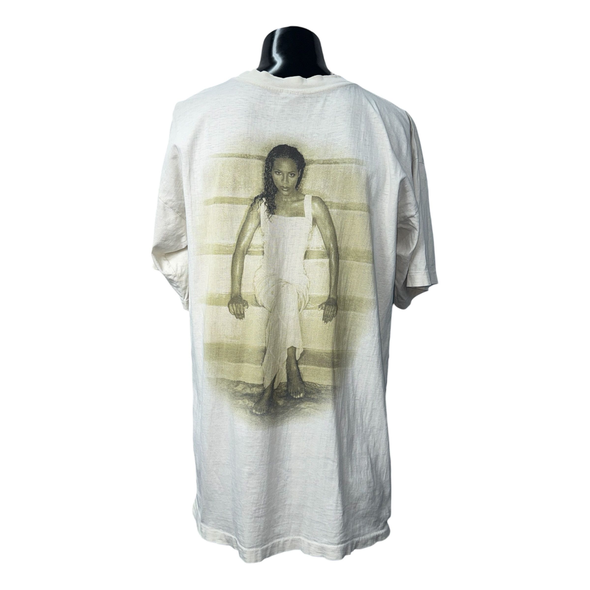 Vintage TONI BRAXTON Secrets T-Shirt Black Size L Size US L / EU 52-54 / 3 - 1 Thumbnail