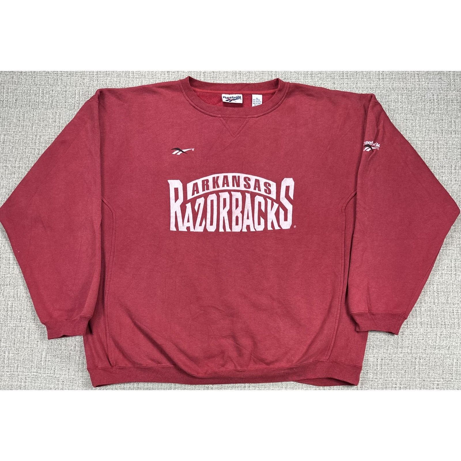 Reebok Arkansas Razorbacks Sweatshirt Mens XL Red Football Reebok Size US XL / EU 56 / 4 - 1 Thumbnail
