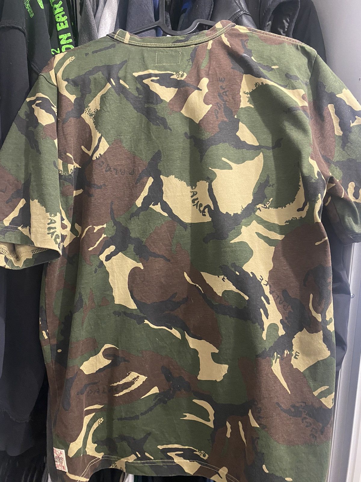 Evisu × Palace palace x evisu heart t-shirt camo Size US M / EU 48-50 / 2 - 3 Thumbnail
