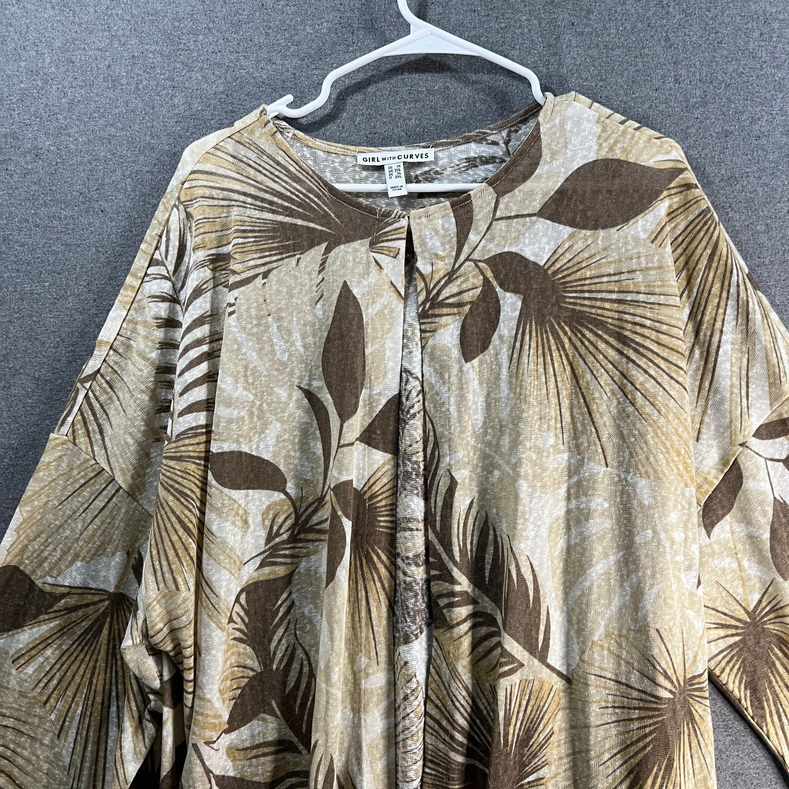 Other Girl With Curves Knit Palm Cardigan Neutral Palm Size 1X Size XL / US 12-14 / IT 48-50 - 5 Thumbnail
