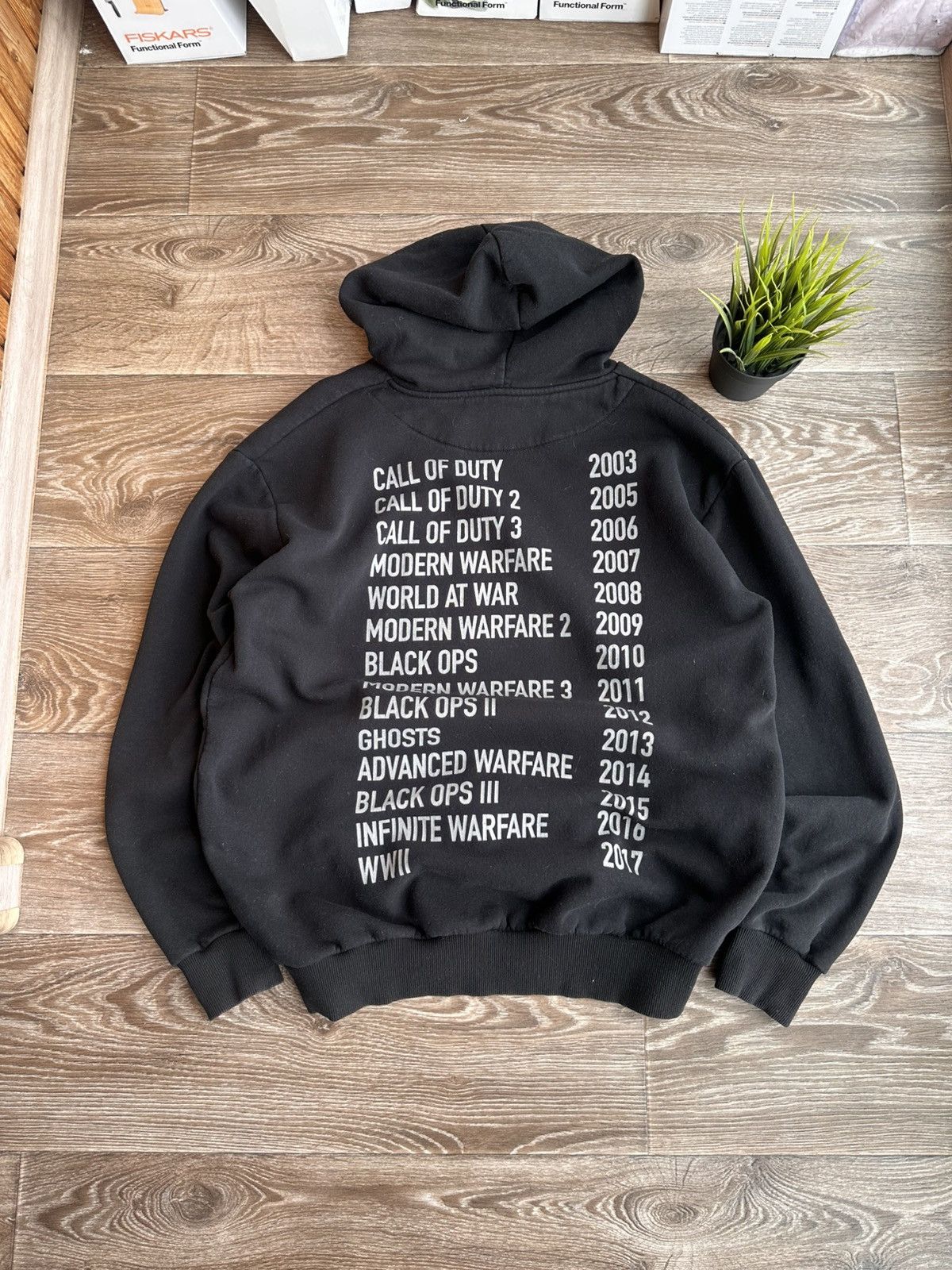 Playstation 🔥 Call of Duty History Game Hoodie Rare Halo Xbox Windows Size US XL / EU 56 / 4 - 1 Thumbnail