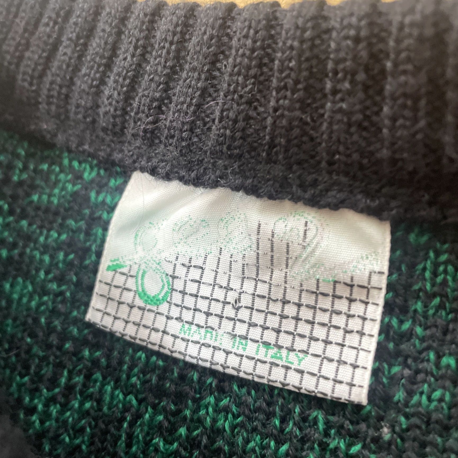 Vintage VINTAGE Gee 2 Vtg Italian Wool Sweater Men L Green Black 90s Y2k Tapered Cosby Knit 46" Size US L / EU 52-54 / 3 - 4 Thumbnail