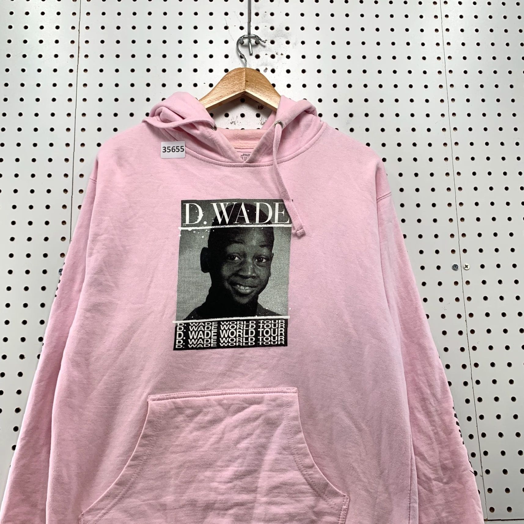 Pinko D Wade Word Tour Hoodie Adult Medium Pink Hooded Pullocer 21X27 Size US M / EU 48-50 / 2 - 3 Thumbnail