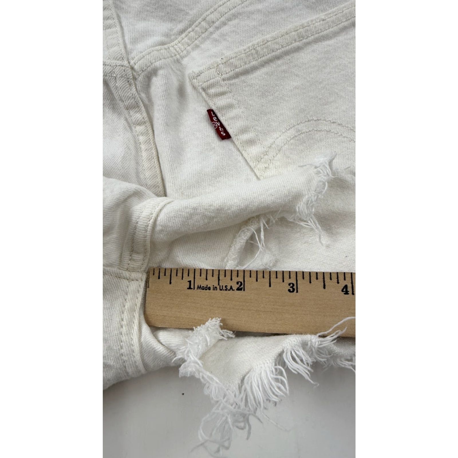 Levi's Levi's Shorts Womens 32 White Distressed High Rise Button Fly Denim WaterLess Summer Classic 501 Cut-Off Size 24" / US 00 / IT 34 - 7 Thumbnail