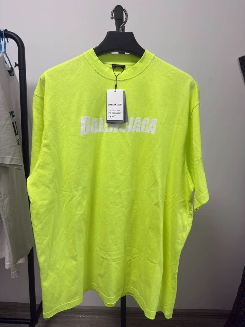 Balenciaga Balenciaga Distressed Neon Green T-shirt - dmc Size US S / EU 44-46 / 1 - 1 Thumbnail