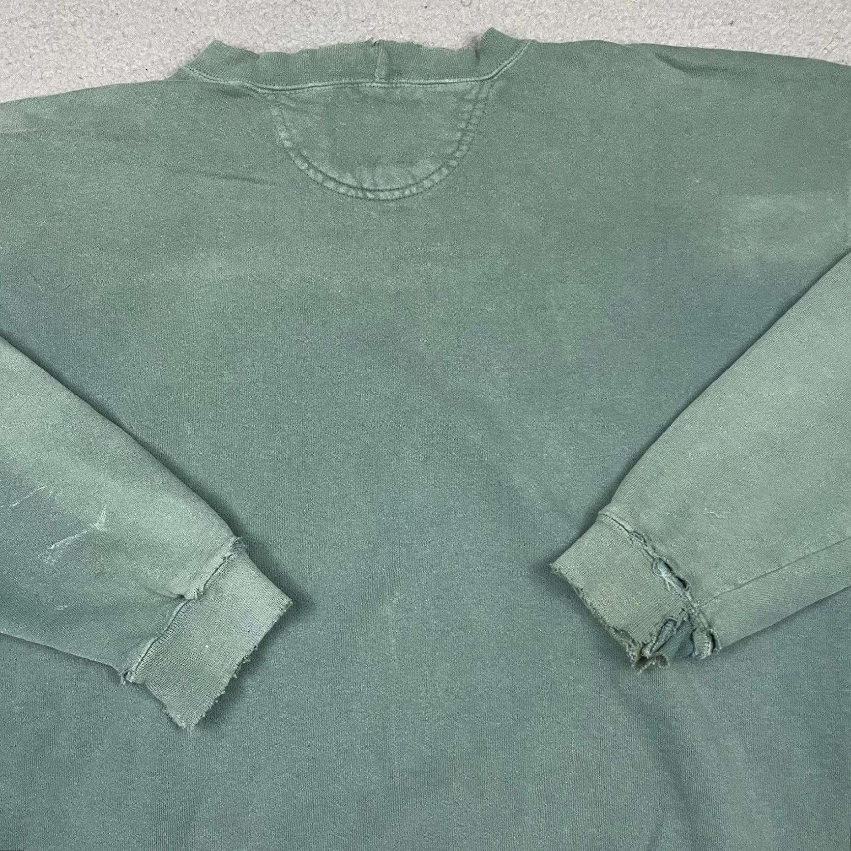 Levi's VINTAGE Levi’s Sweatshirt Mens M Green Sun Fade Distressed Logo 90s USA Pullover Casual Rock Size US M / EU 48-50 / 2 - 7 Thumbnail