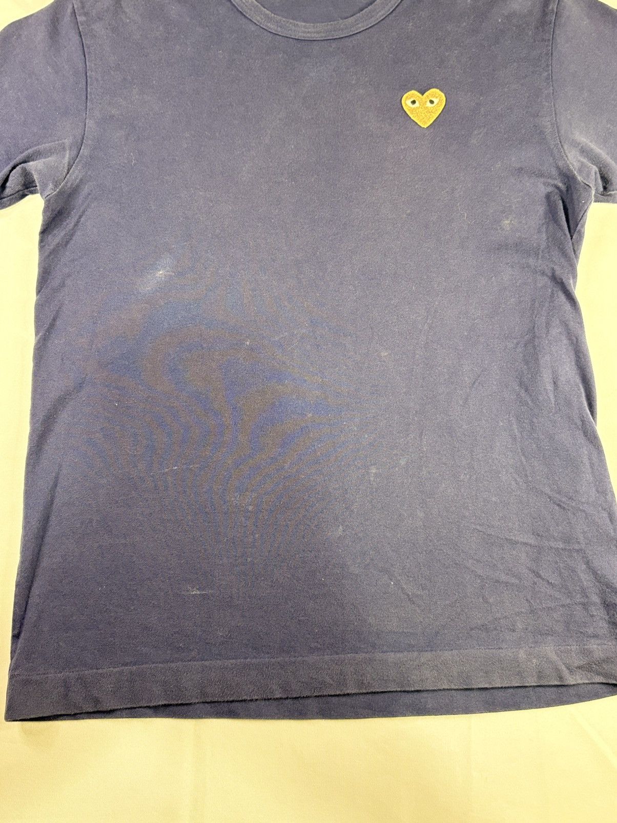 Comme des Garcons Comme de Garçons Gold Heart Navy Tee | $25 Size US L / EU 52-54 / 3 - 3 Thumbnail
