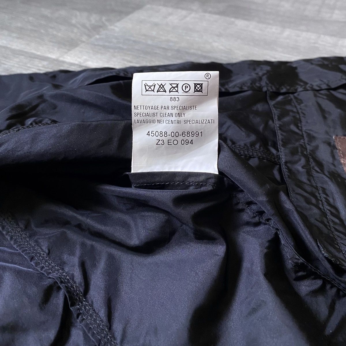Moncler Womens Moncler Black Nylon Shimmer Lightweight Jacket Blazer Size XS / US 0-2 / IT 36-38 - 23 Thumbnail