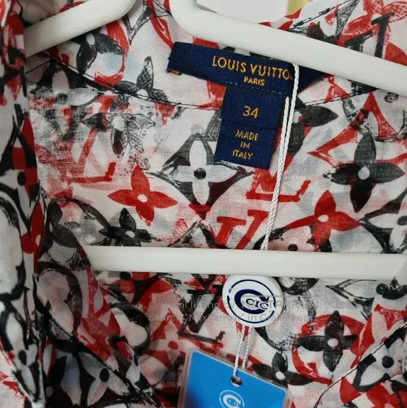Louis Vuitton Louis Vuitton Red Summer Silk Logo Dress . Size S / US 4 / IT 40 - 6 Thumbnail
