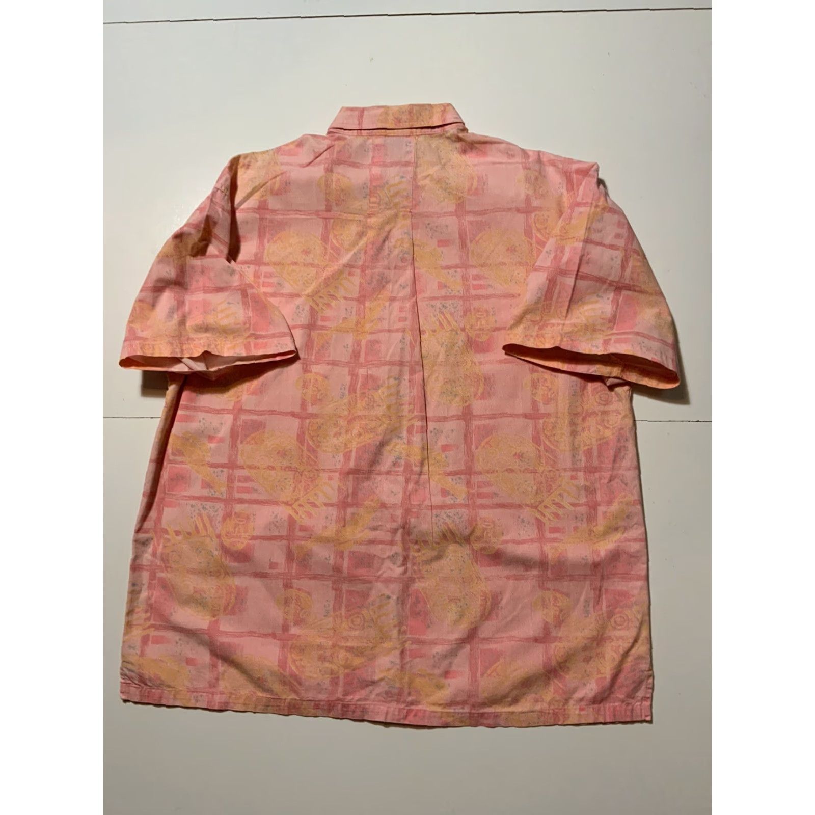Gotcha VINTAGE Gotcha Surf Pink AOP Hawaiian Tribal S/S Button Shirt Sz. L Mens Size US L / EU 52-54 / 3 - 2 Thumbnail