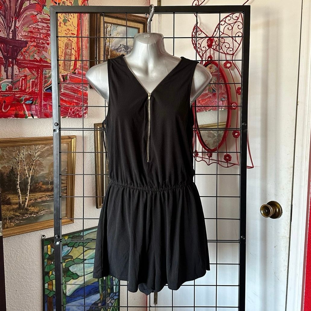 Other ambience black zip up romper short sleeve Size 30" / US 8 / IT 44 - 1 Thumbnail