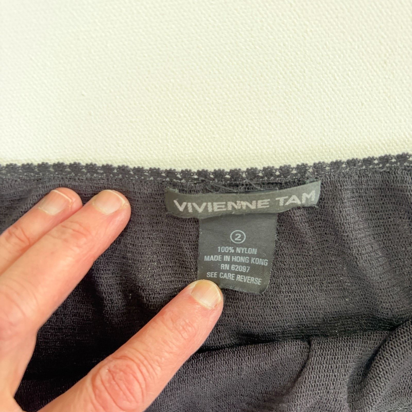Vivienne Tam Vintage Vivienne Tam Black Mesh Skirt A-Line Size 2 Size 26" / US 2 / IT 38 - 5 Thumbnail
