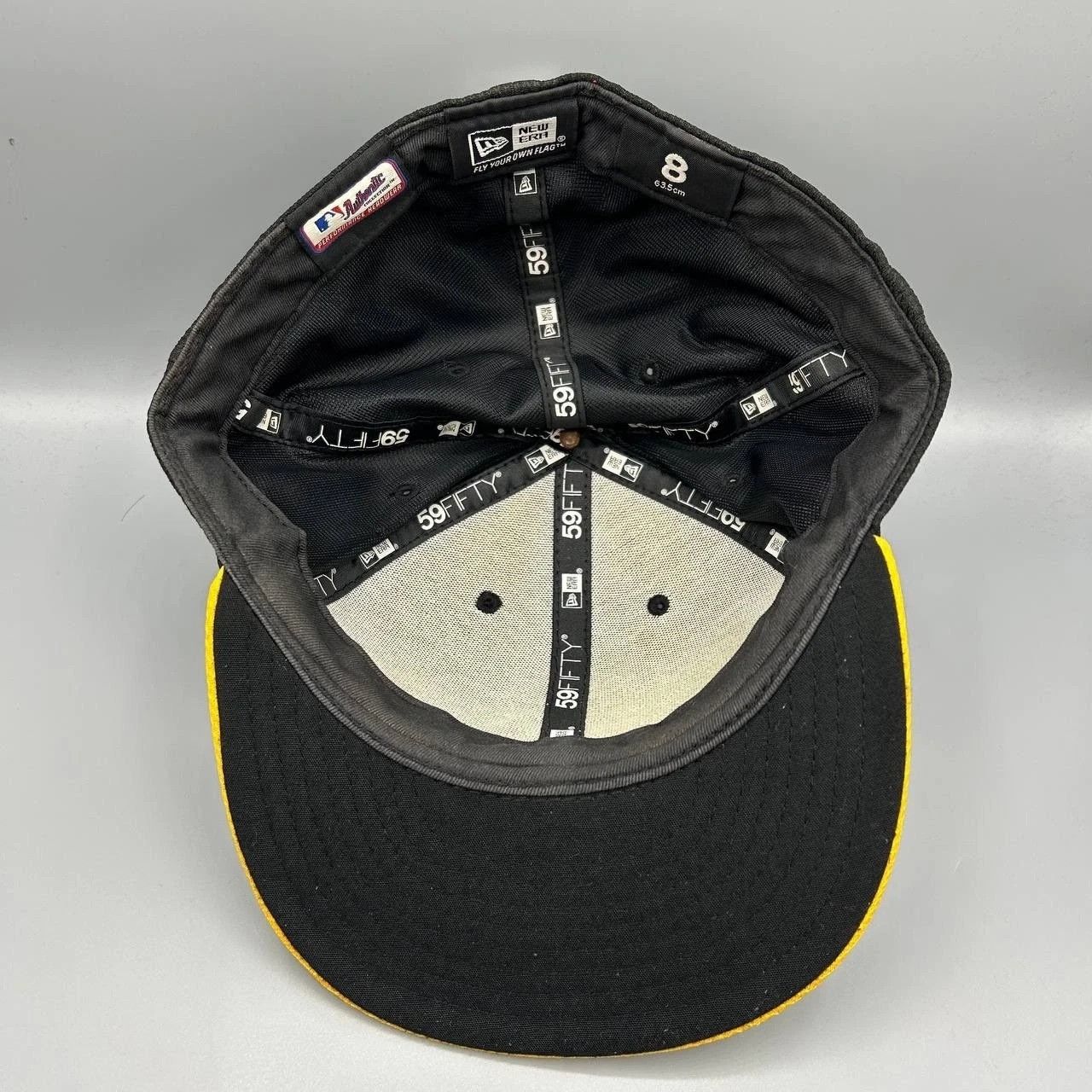 New Era Pittsburgh Pirates Hat Men 8 Black Post Season MLB Fitted Size ONE SIZE - 2 Thumbnail