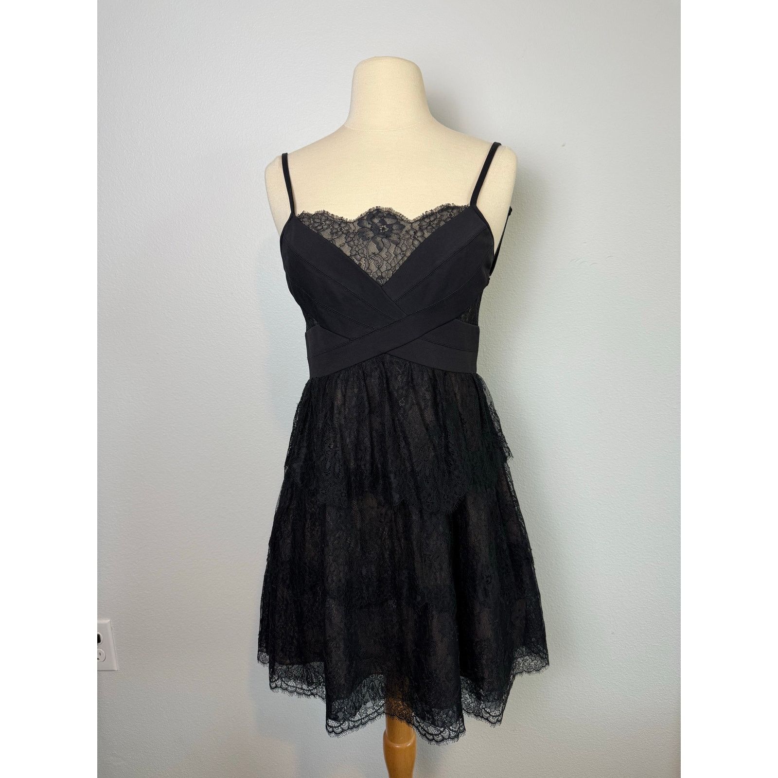chinese dress ladies Amazon.com: BCBGMAXAZRIA Women's Flowy Lace Cocktail Dress, Black, 2 :  Clothing, Shoes & Jewelry