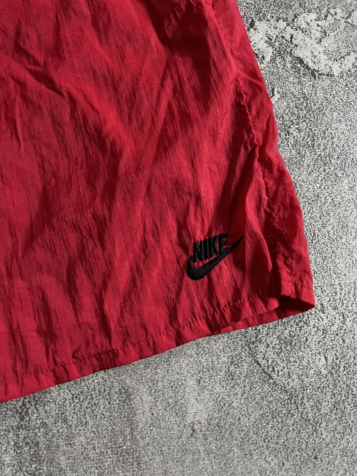 Nike Vintage Nike Tennis Nylon Red Shorts Big Logo Swoosh Size L Size US 40 / EU 56 - 2 Thumbnail