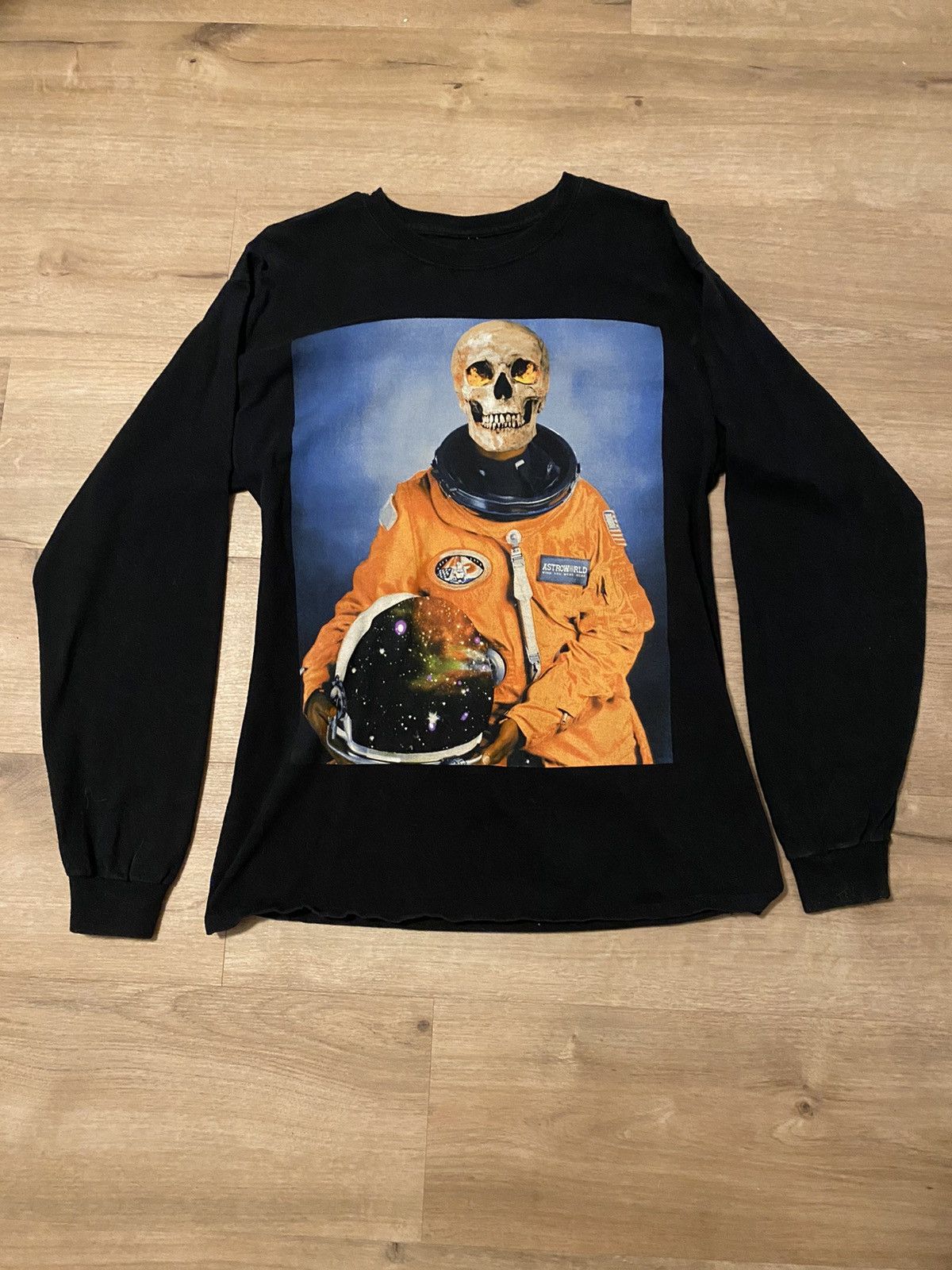 Travis Scott Astroworld 2018 long sleeve Size US L / EU 52-54 / 3 - 1 Thumbnail
