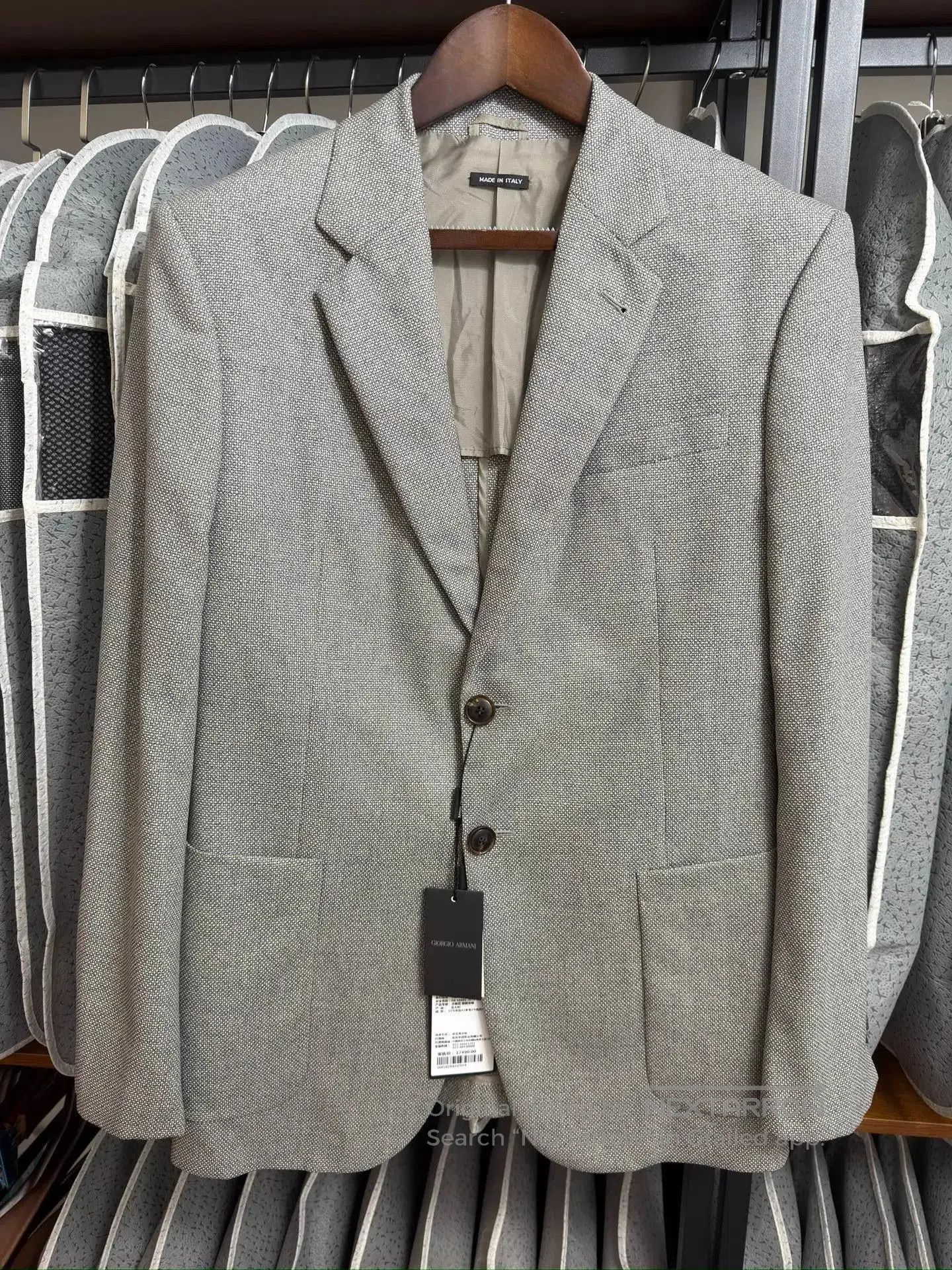 Giorgio Armani Gray Textured Blazer with Button Closure. Size US M / EU 48-50 / 2 - 1 Thumbnail