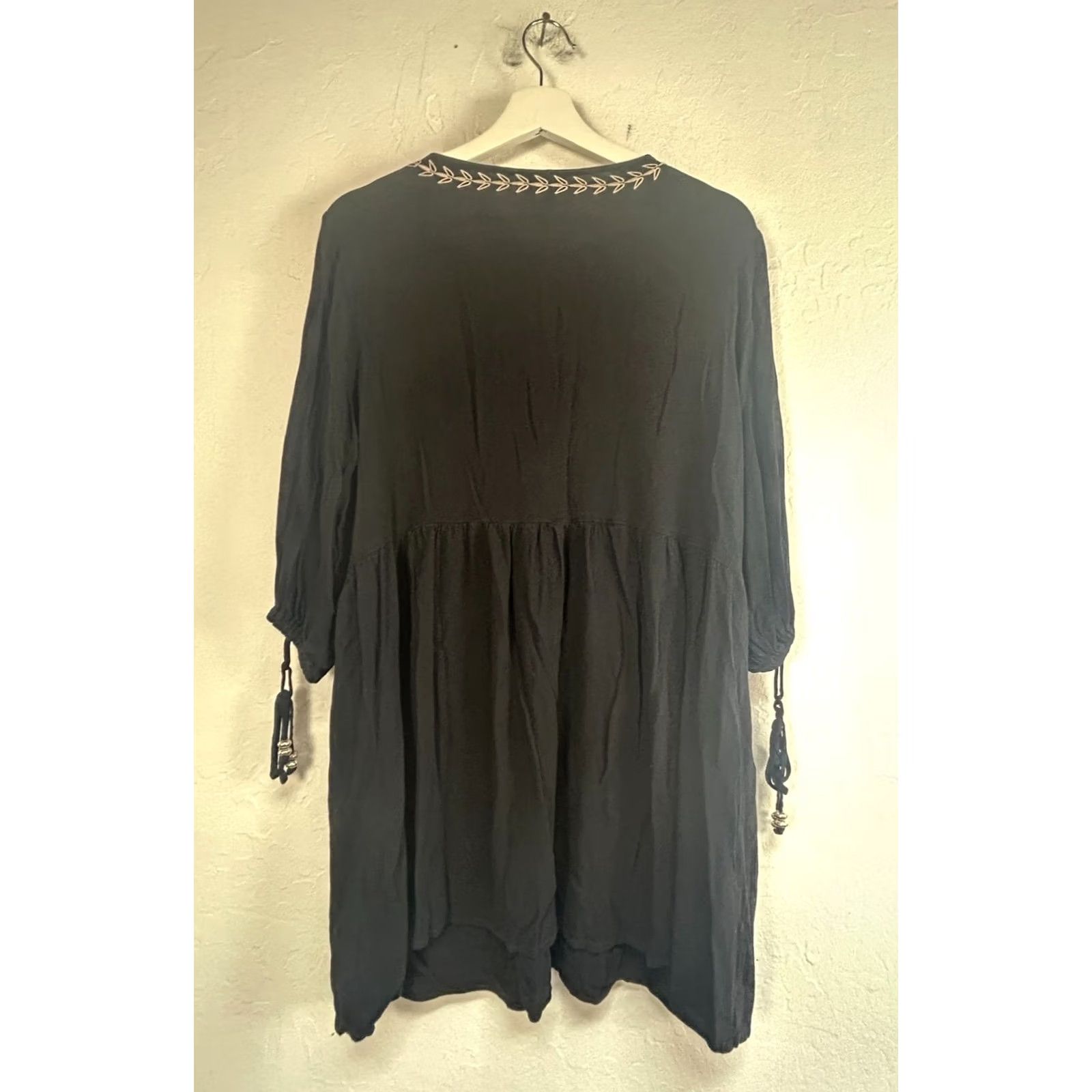 Vintage City Chic Women's Boho Embroidered Dress 3/4 Sleeve V-Neck Black Size Small / 16 Dress Womens Size S / US 4 / IT 40 - 2 Thumbnail