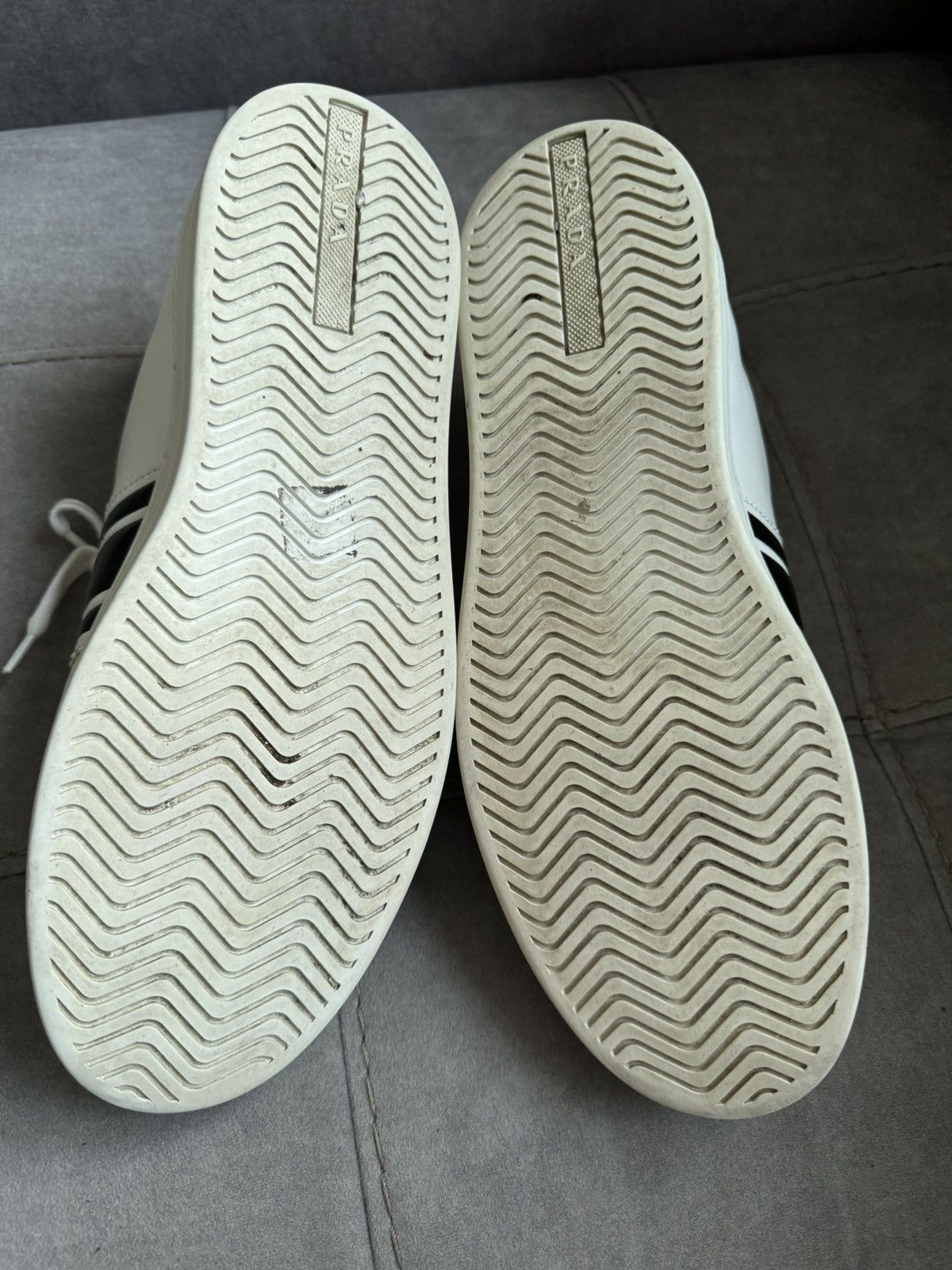 Prada Prada men sneakers SZ UK8 study insole measurements in photo Size US 9.5 / EU 42-43 - 11 Thumbnail