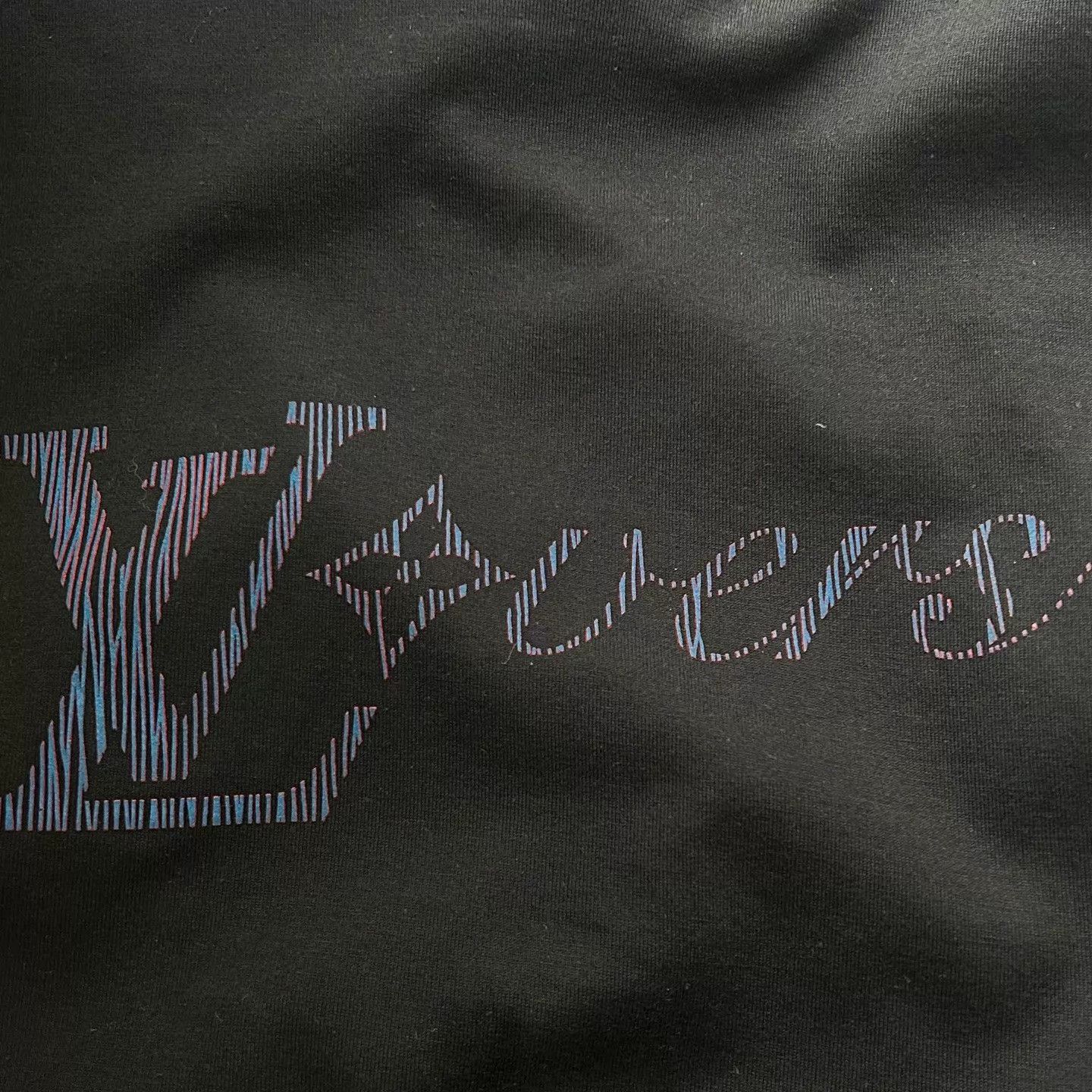 Louis Vuitton LV New Black Purple Gradient Zebra Print Short-Sleeve Top M Size US M / EU 48-50 / 2 - 6 Thumbnail