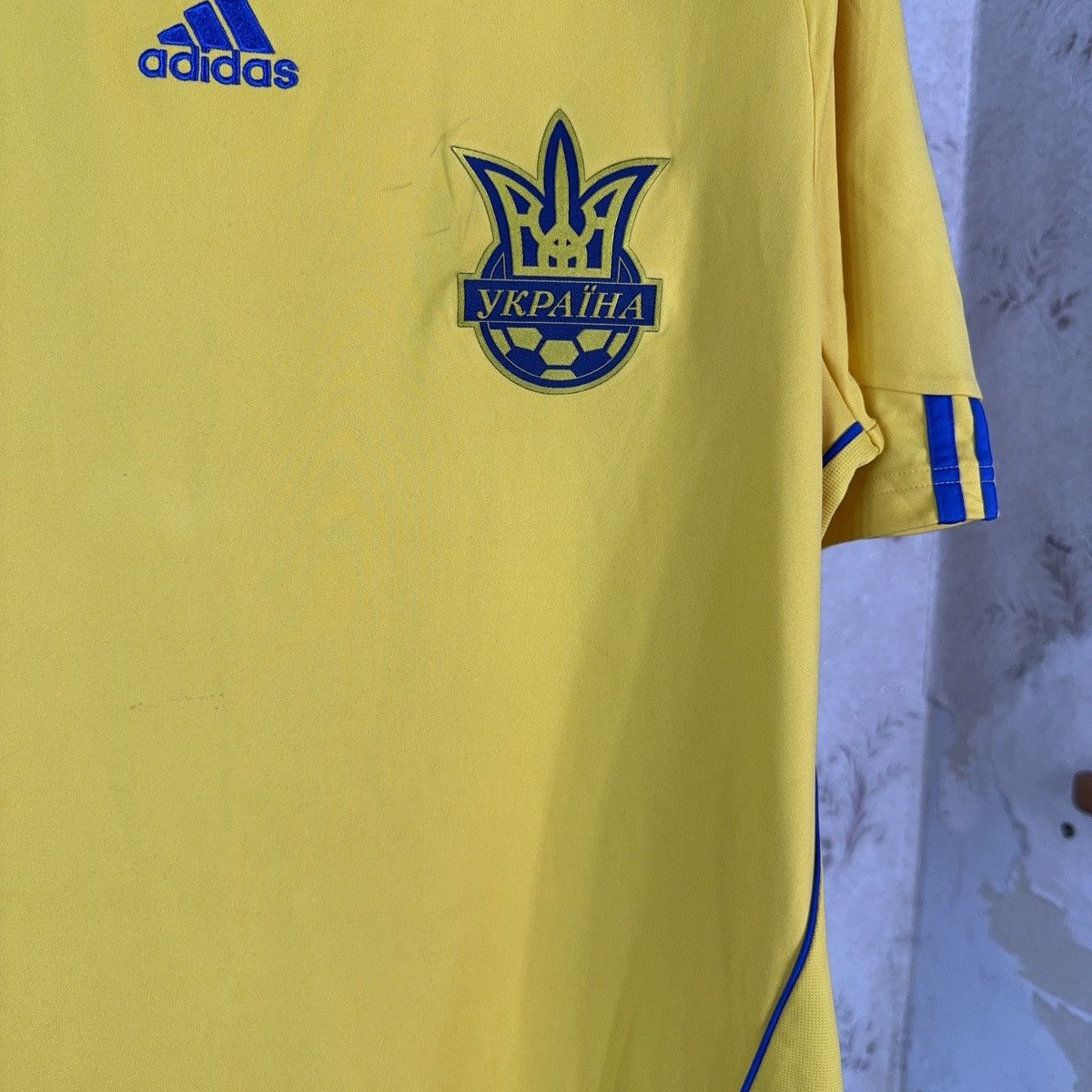 Adidas Adidas Ukraine Jersey 2011-12 Home Football Shirt Soccer L Size US L / EU 52-54 / 3 - 9 Thumbnail