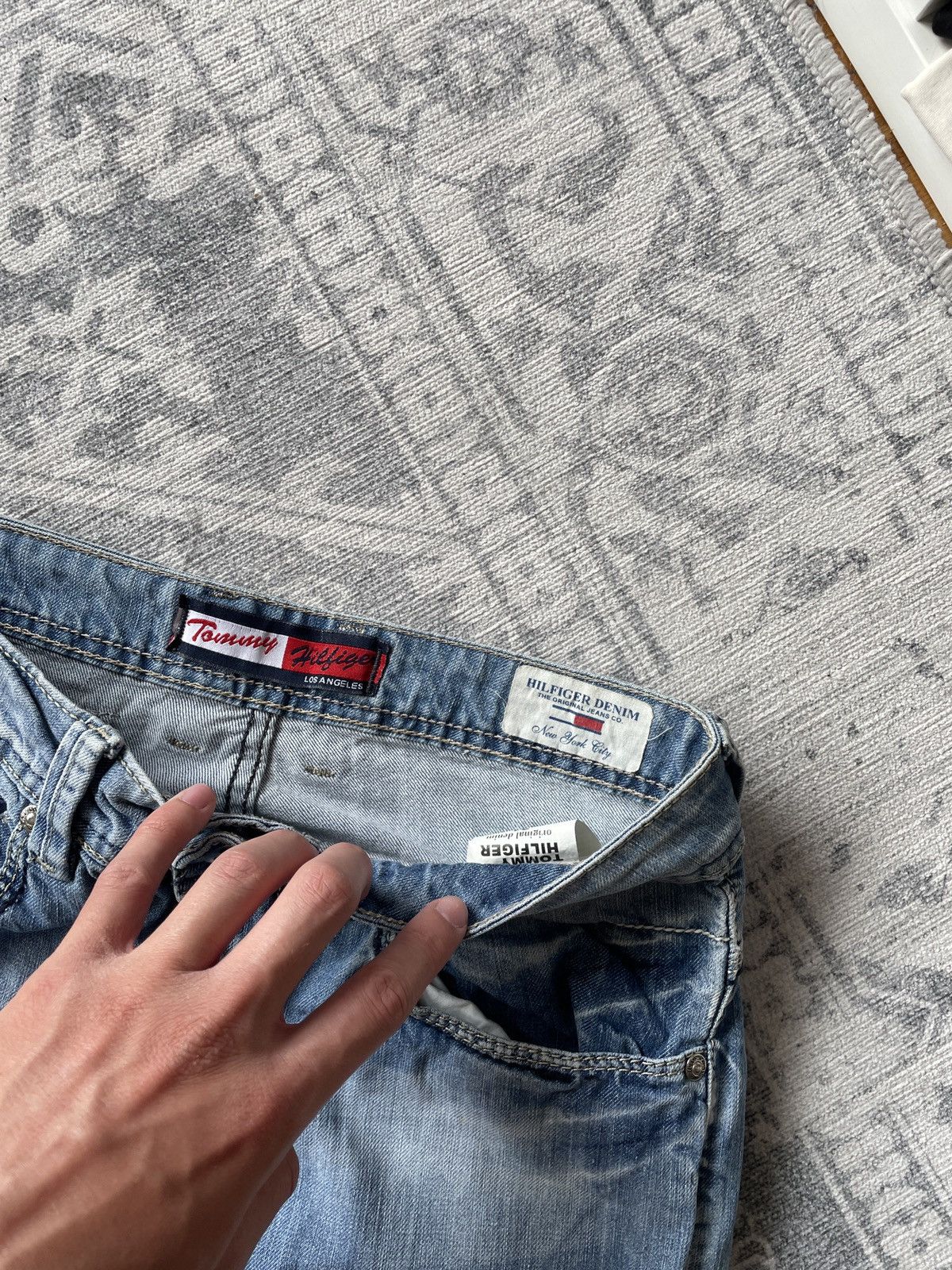 Vintage Vintage Flared Faded Jeans Tommy Hilfiger Big Logo Washed Size US 32 / EU 48 - 11 Thumbnail