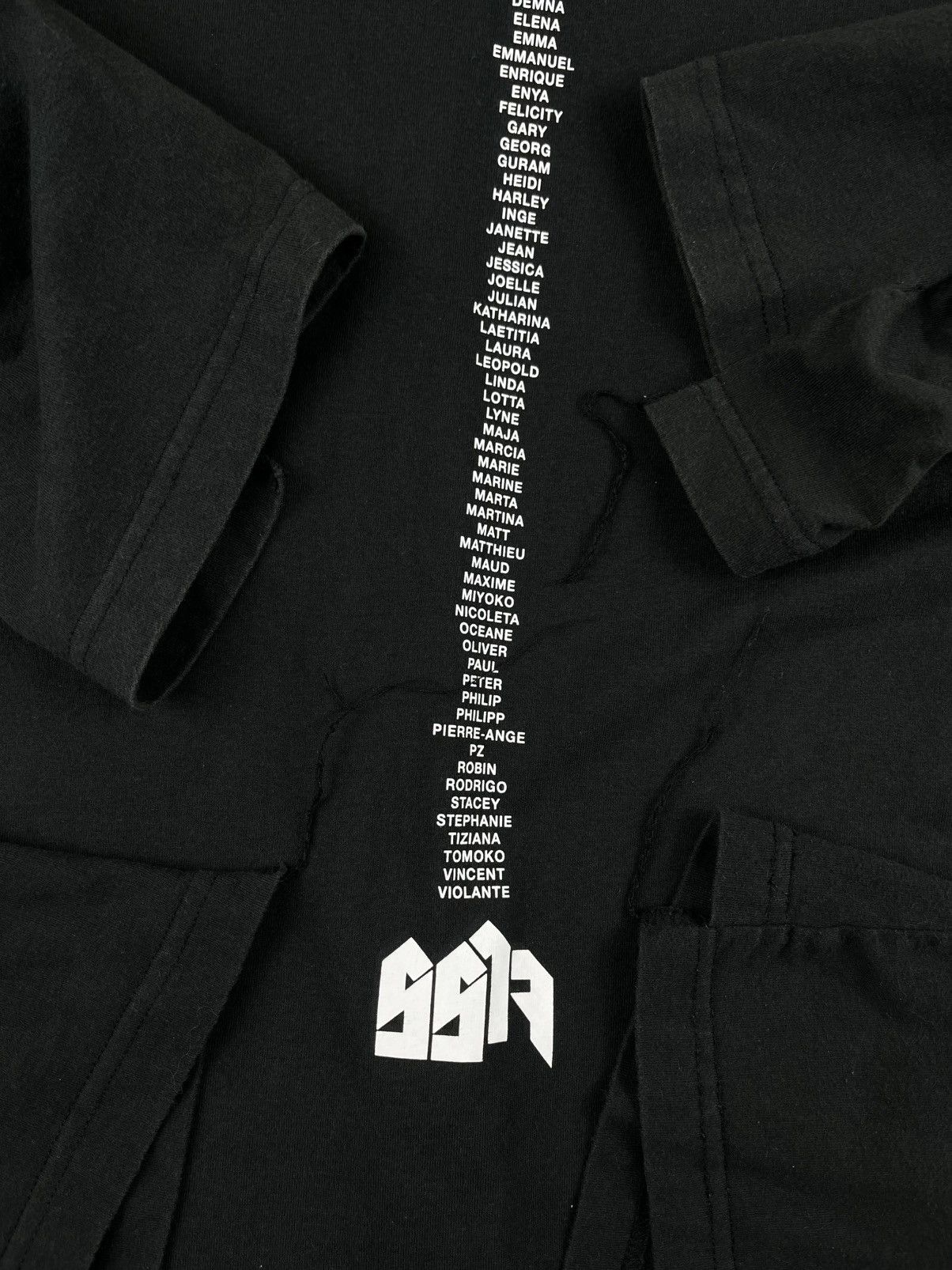 Vetements SS17 Vetements Hanes Staff Tour Hoodie Black Size US M / EU 48-50 / 2 - 8 Thumbnail