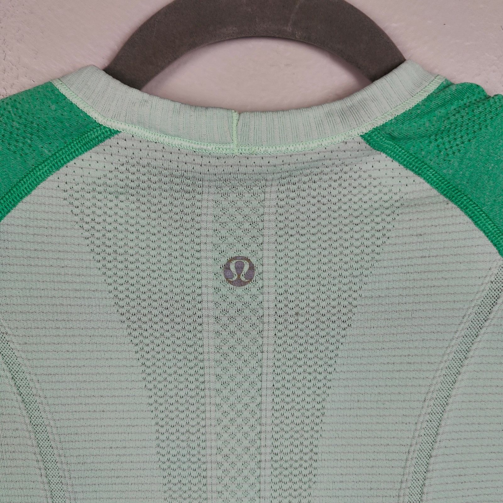 Lululemon Lululemon Swiftly Tech Long Sleeve Top Womens 4 Fresh Teal Size S / US 4 / IT 40 - 7 Thumbnail
