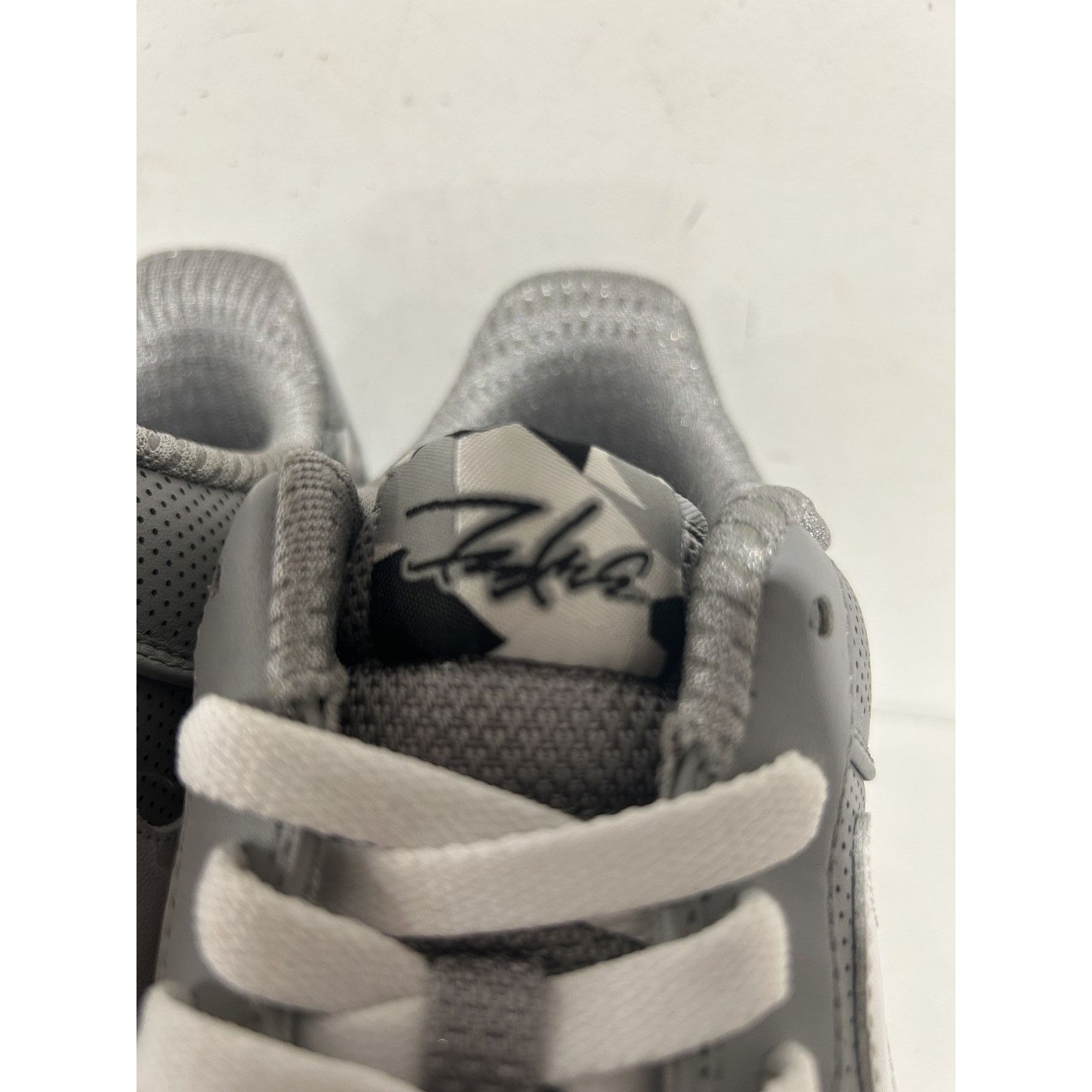 Nike NIKE AIR FORCE 1 LOW FUTURA SIZE 10 NEW Size US 10 / EU 43 - 4 Thumbnail
