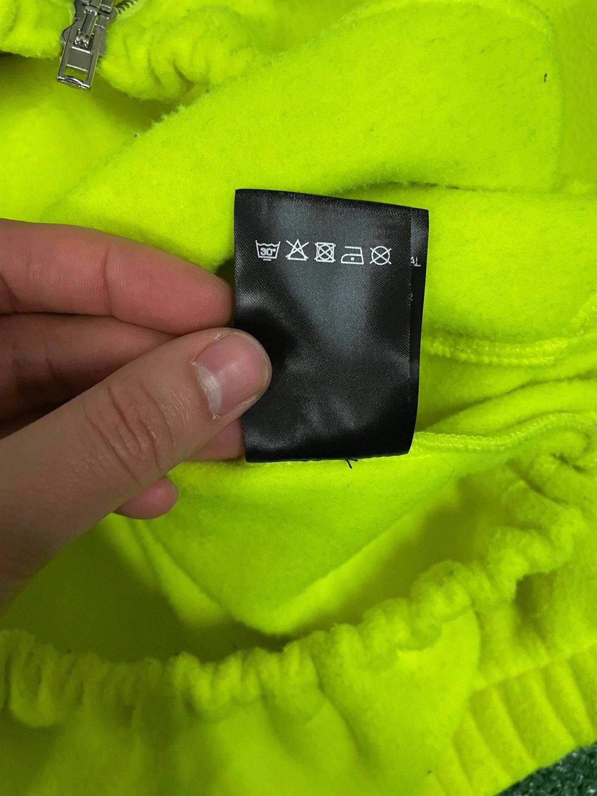 Vetements Vetements flou yellow fleece zip up jacket Size US XL / EU 56 / 4 - 9 Thumbnail