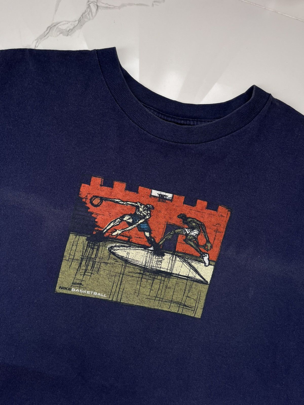 Nike 90’s NIKE BASKETBALL FADED BIG LOGO TEE Y2K SWOOSH RETRO Size US L / EU 52-54 / 3 - 2 Thumbnail