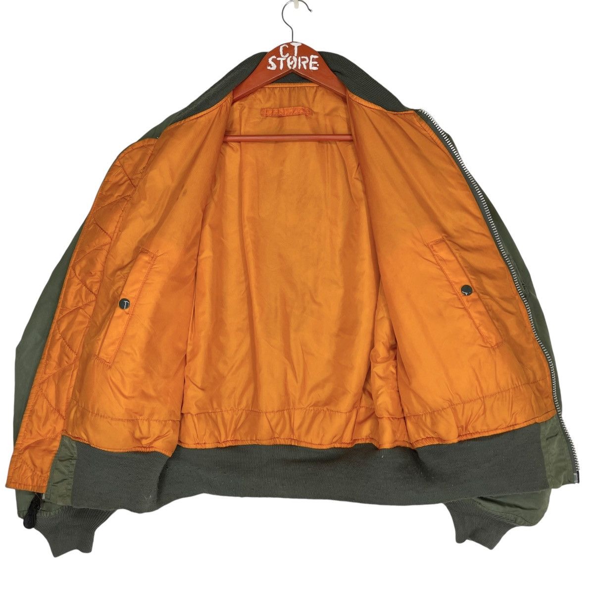 Alpha Industries 90s USA Alpha Industries Ma-1 Flight Jacket Reversible Size US XL / EU 56 / 4 - 3 Thumbnail