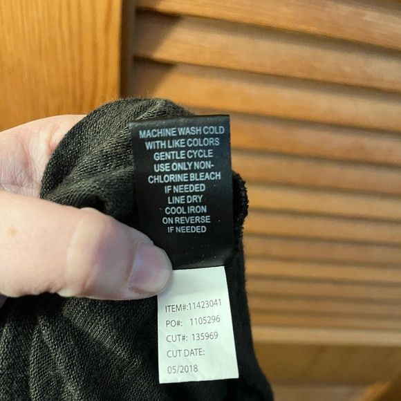Torrid Torrid Foxy V-Neck Lace-Up Cold Shoulder Top size 5x Size 4XL / US 24-26 - 6 Thumbnail
