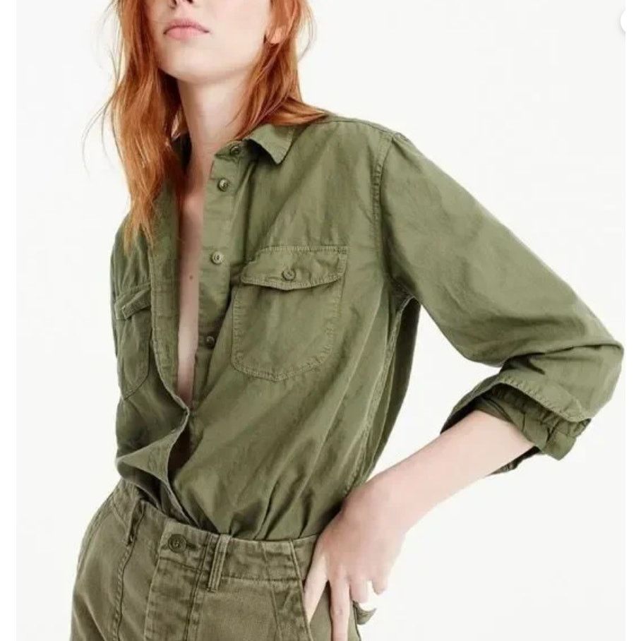J.Crew J.Crew Boyfriend Utility Long Sleeve Button Up Size L Size L / US 10 / IT 46 - 1 Thumbnail