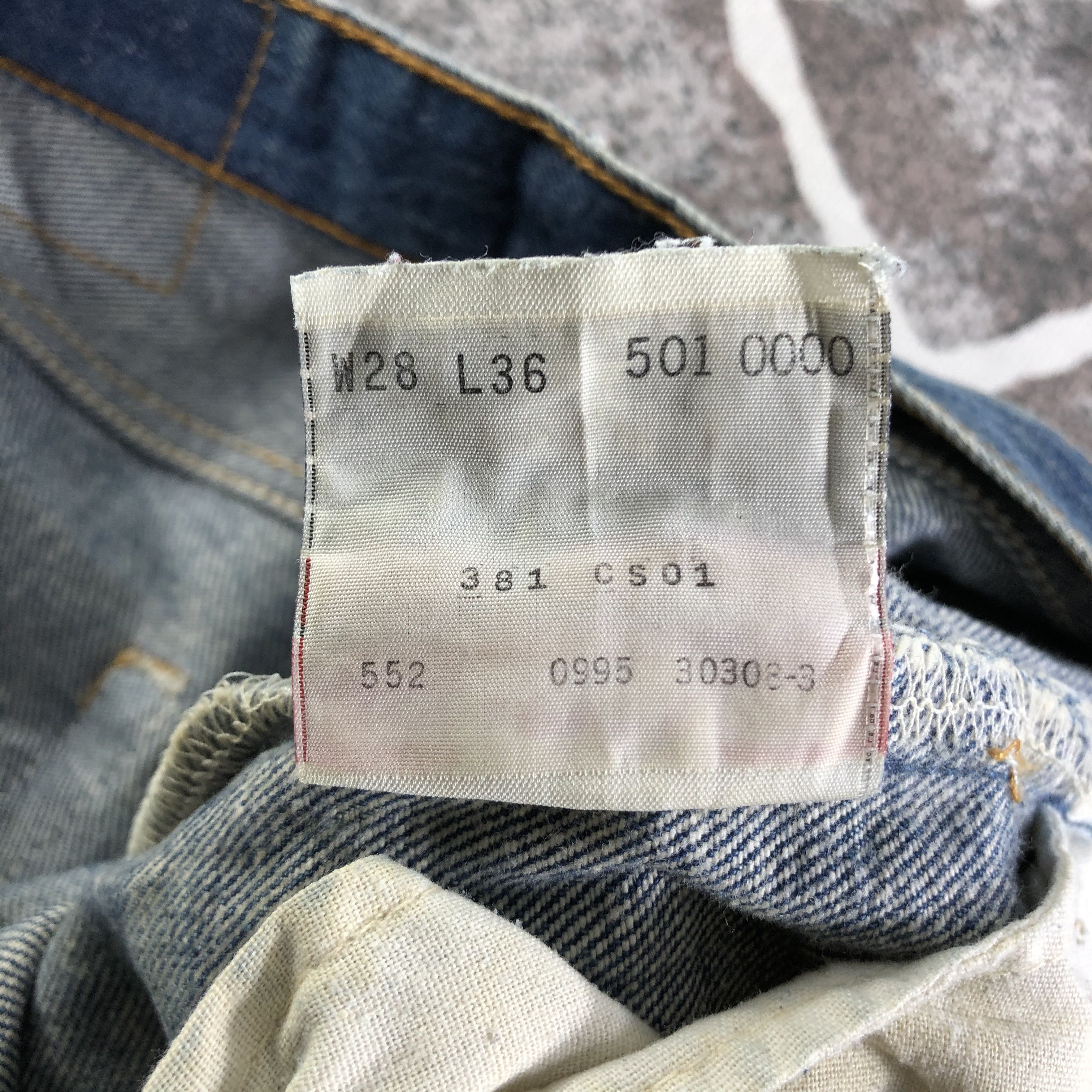 Levi's Vintage 90s Levis 501 Jeans Rusty Wash Denim KJ3013 Size US 28 / EU 44 - 12 Thumbnail
