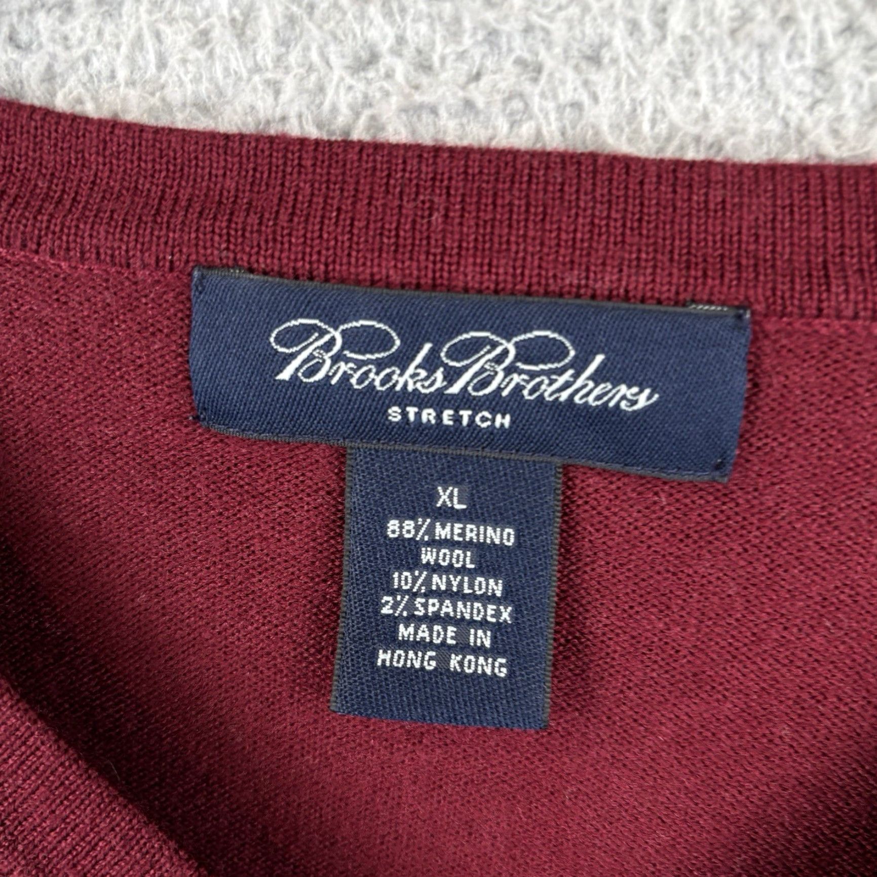 Brooks Brothers Brooks Brothers Sweater Men's XL V-Neck Burgundy Wool Blend Knit Pullover Regular Fit Long Sleeve Size US XL / EU 56 / 4 - 3 Thumbnail