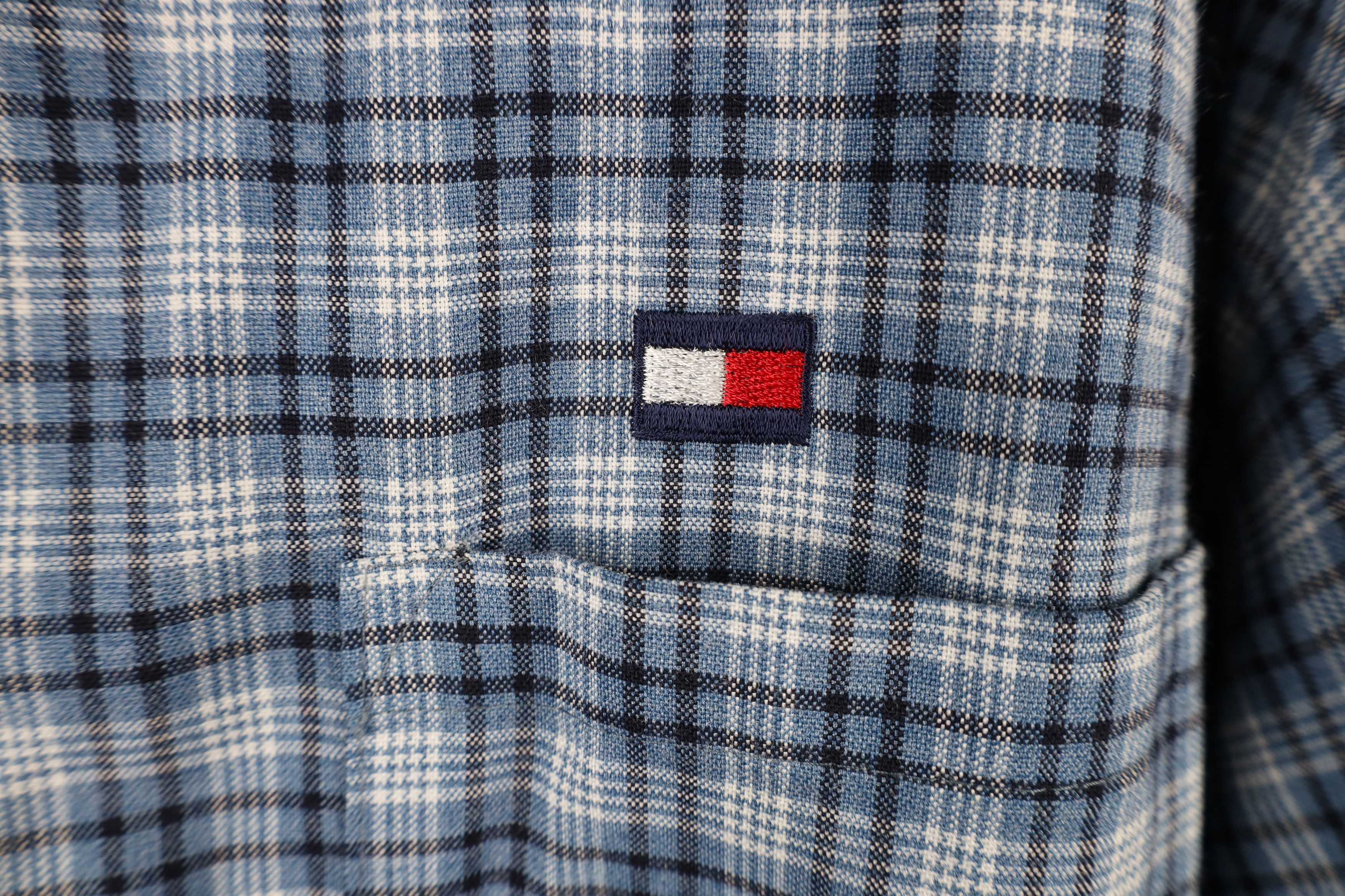 Tommy Hilfiger × Vintage Vintage 90s Tommy Hilfiger Short Sleeve Button Shirt Plaid Size US XL / EU 56 / 4 - 4 Thumbnail