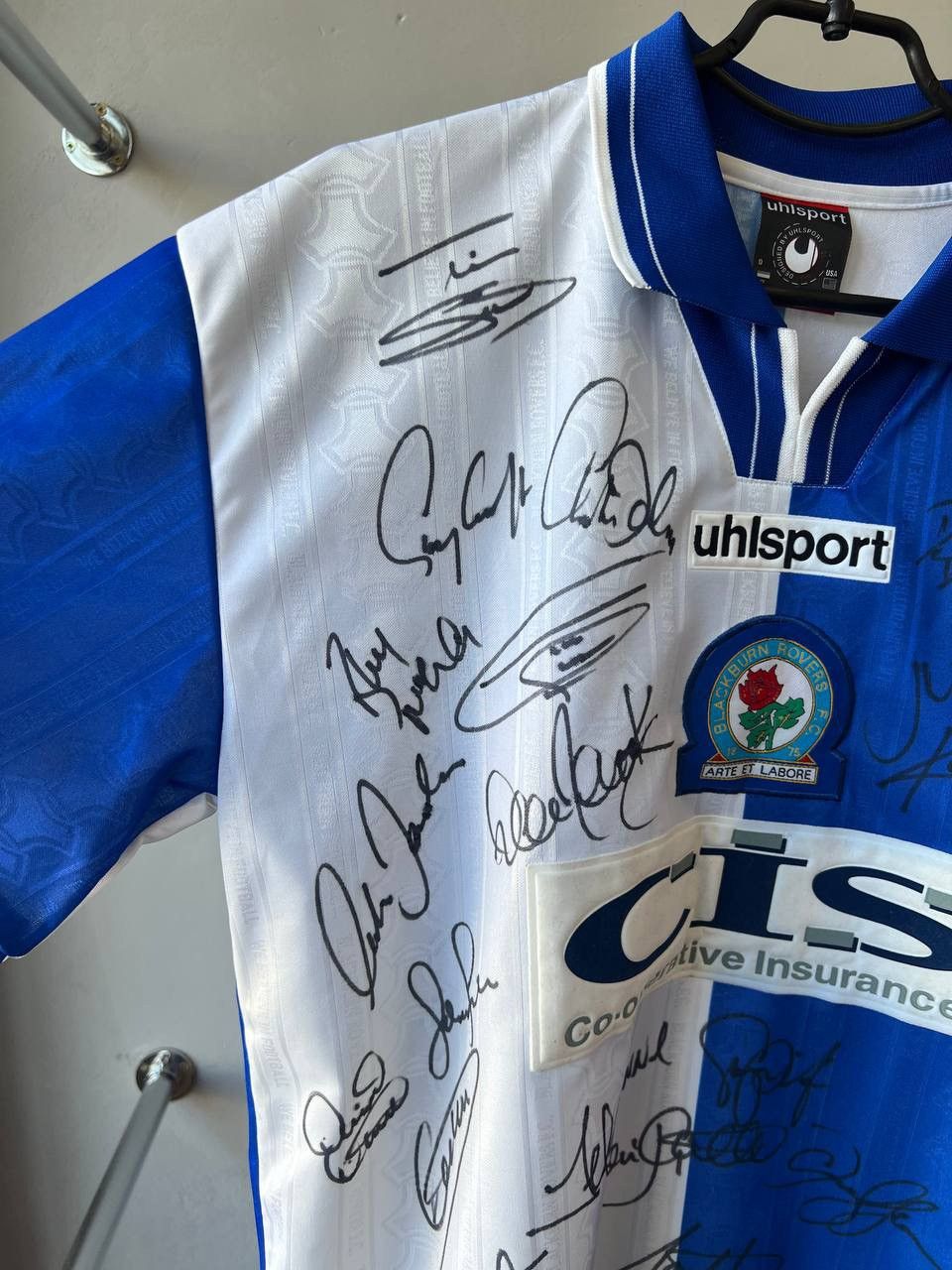 Vintage VERY RARE! 1998/2000 BLACKBURN ROVERS SIGNED UHLSPORT JERSEY Size US L / EU 52-54 / 3 - 5 Thumbnail