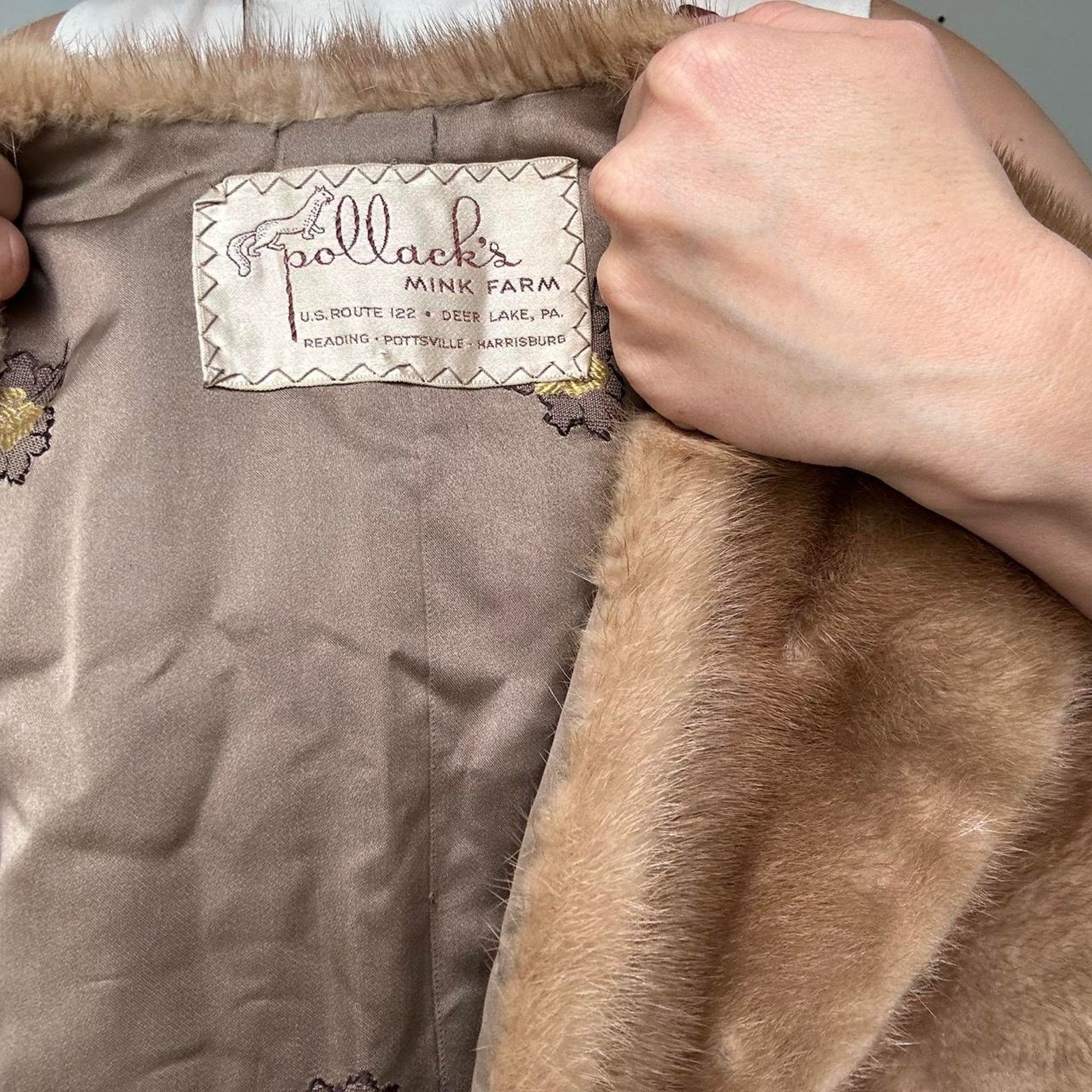 Other Vintage Mink Fur Cape/ Capelet (One Size) Size S / US 4 / IT 40 - 8 Thumbnail