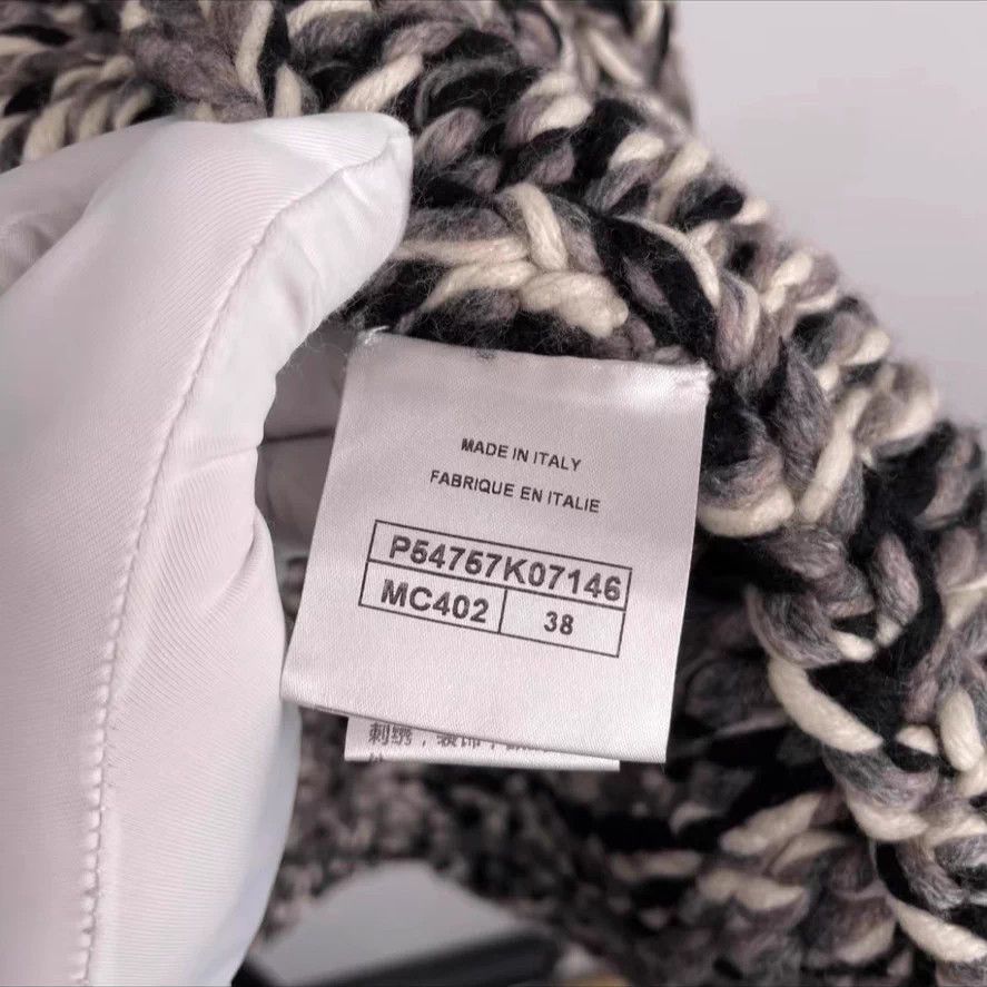 Chanel Chanel Women's Cashmere Knit Sweater Size S / US 4 / IT 40 - 2 Thumbnail