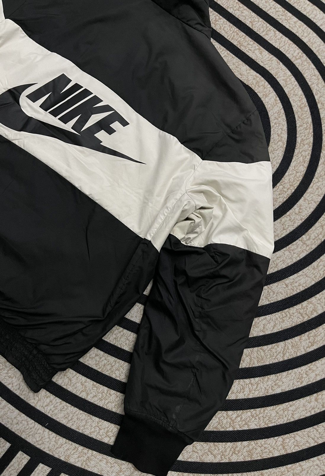 Nike 2000s NIKE BOMBER JACKET BIG LOGO SUN FADED Size US L / EU 52-54 / 3 - 15 Thumbnail