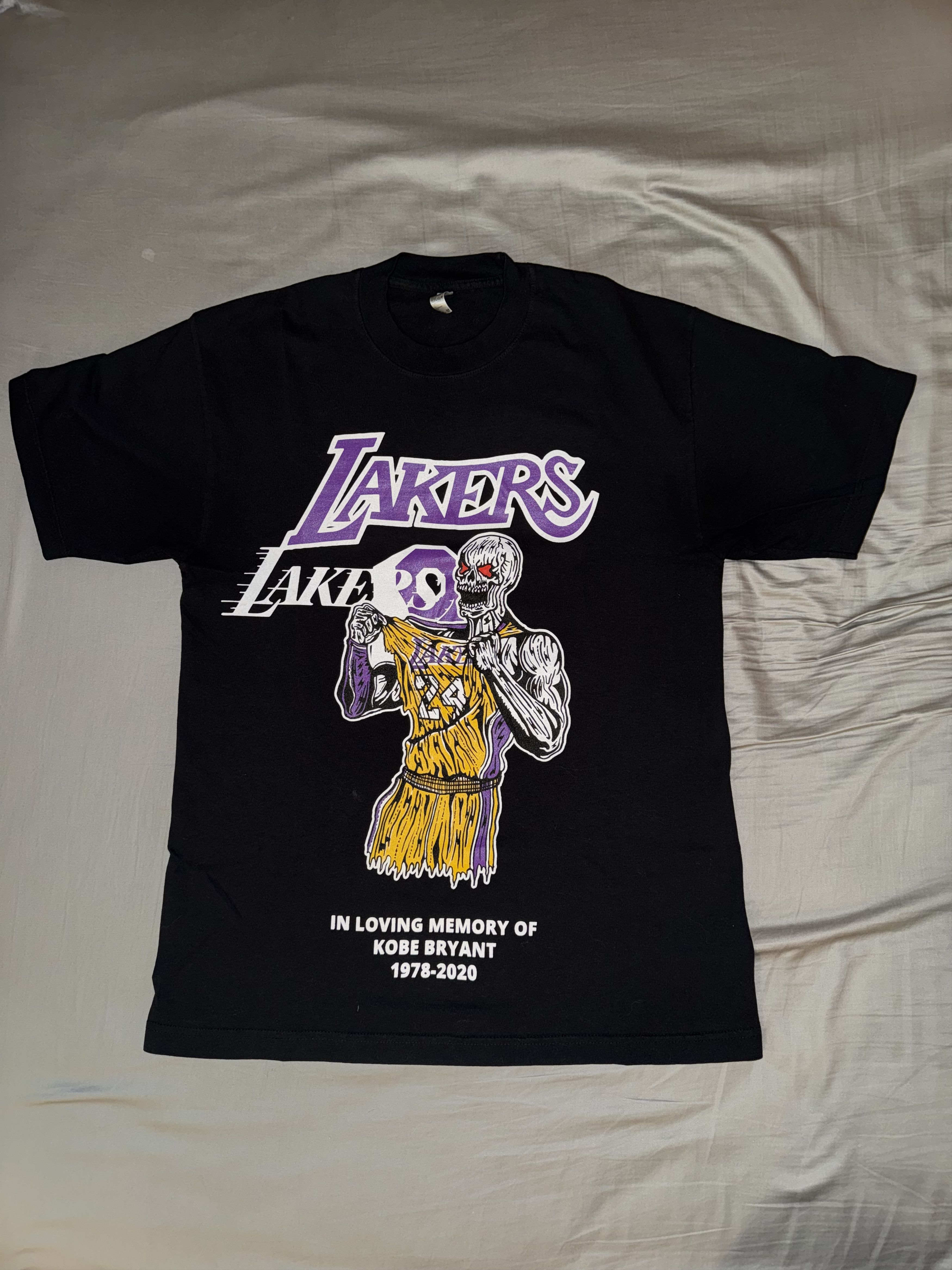 Warren Lotas Warren Lotas Kobe Bryant Memorial T shirt Size US M / EU 48-50 / 2 - 1 Thumbnail