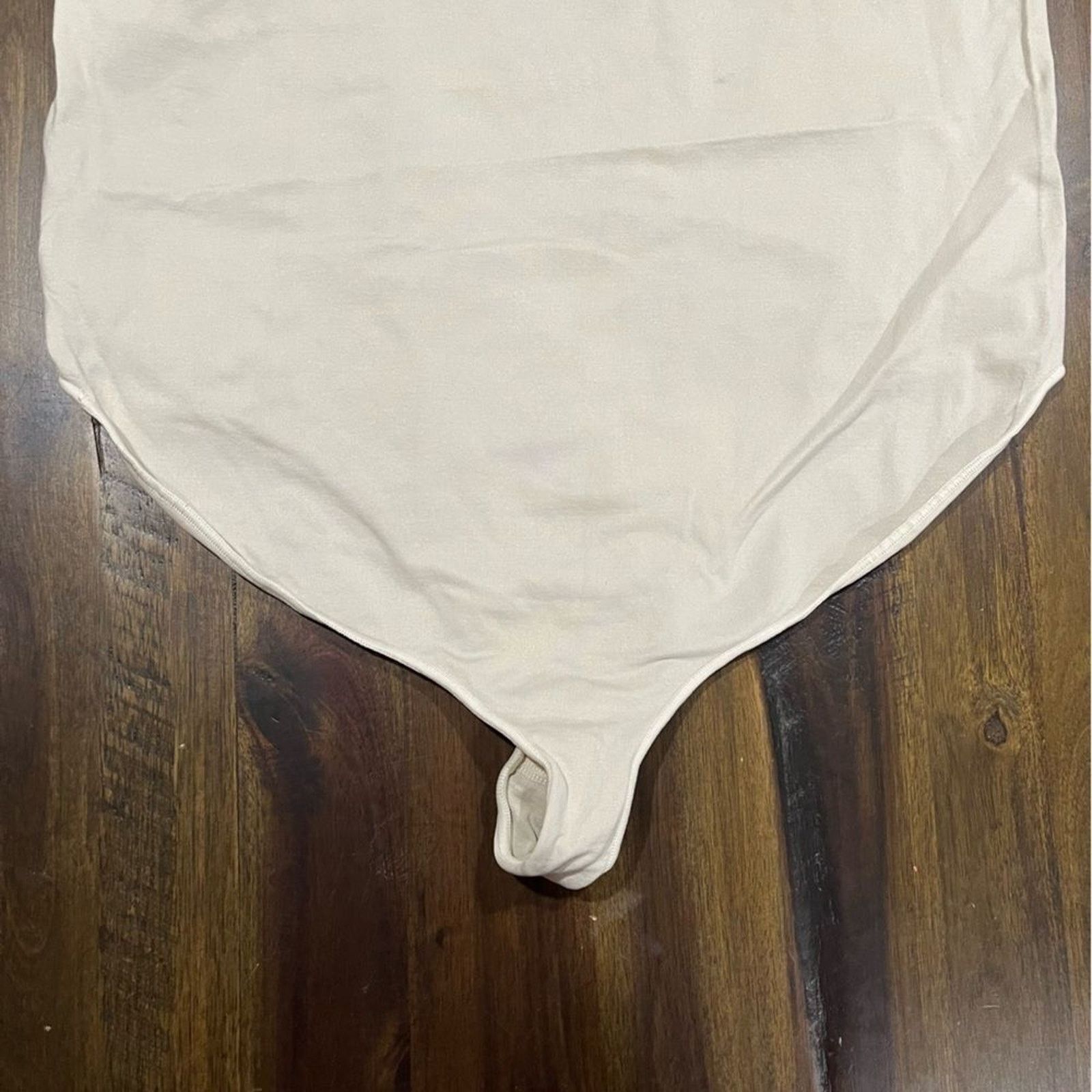 SKIMS NWOT Skims Essentials Scoop Neck Bodysuit Bone - Size 2X/3X Size XXL / US 16-18 / IT 52-54 - 8 Thumbnail