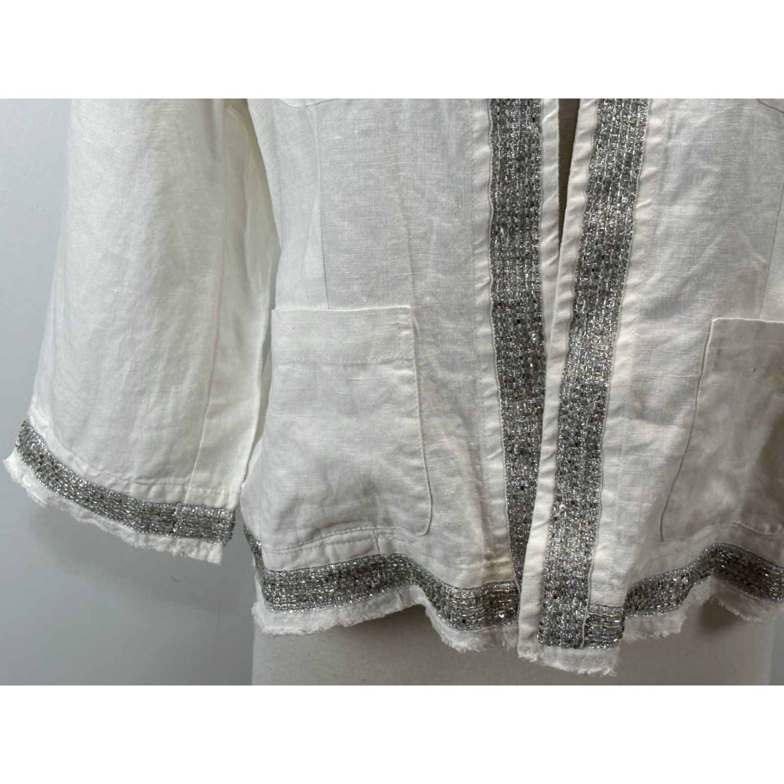Vintage VINTAGE Chico's Linen Jacket Open Front Silver Beaded Trim Women’s Large SIZE Large Silver Beaded Trim 90s? (adjust to best) Size L / US 10 / IT 46 - 6 Thumbnail